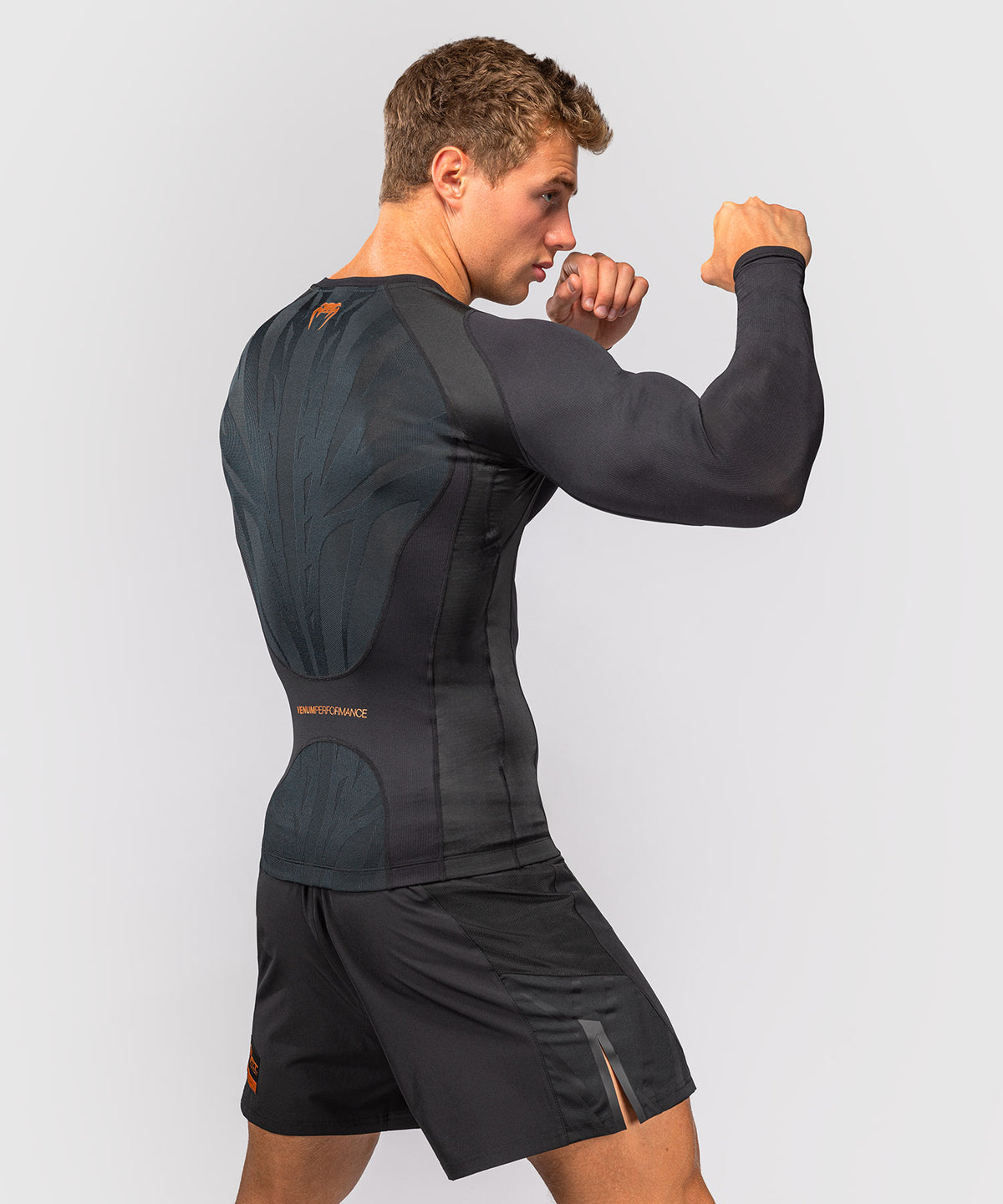 Venum G-Fit Revolution Rashguard a maniche lunghe - Nero/Rame