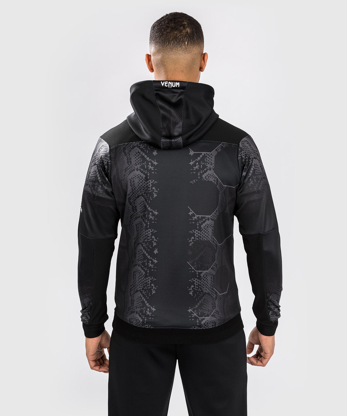 UFC Adrenaline by Venum Authentic Fight Night Walkout Hoodie für Männer - Schwarz