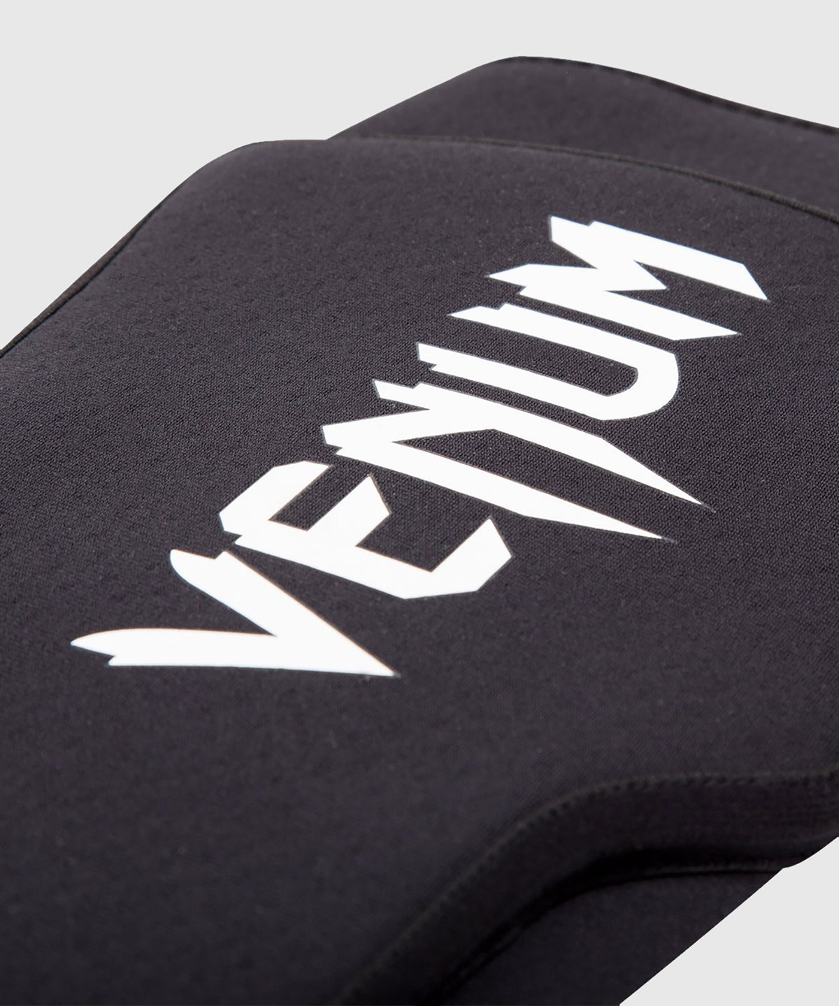Venum "Kontact Evo" Shin Guards - Black