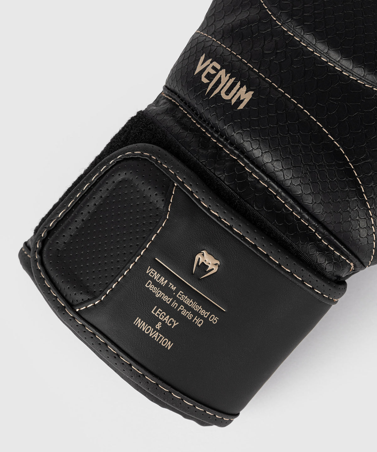Gants de Boxe Venum Impact Evo Scales – Noir