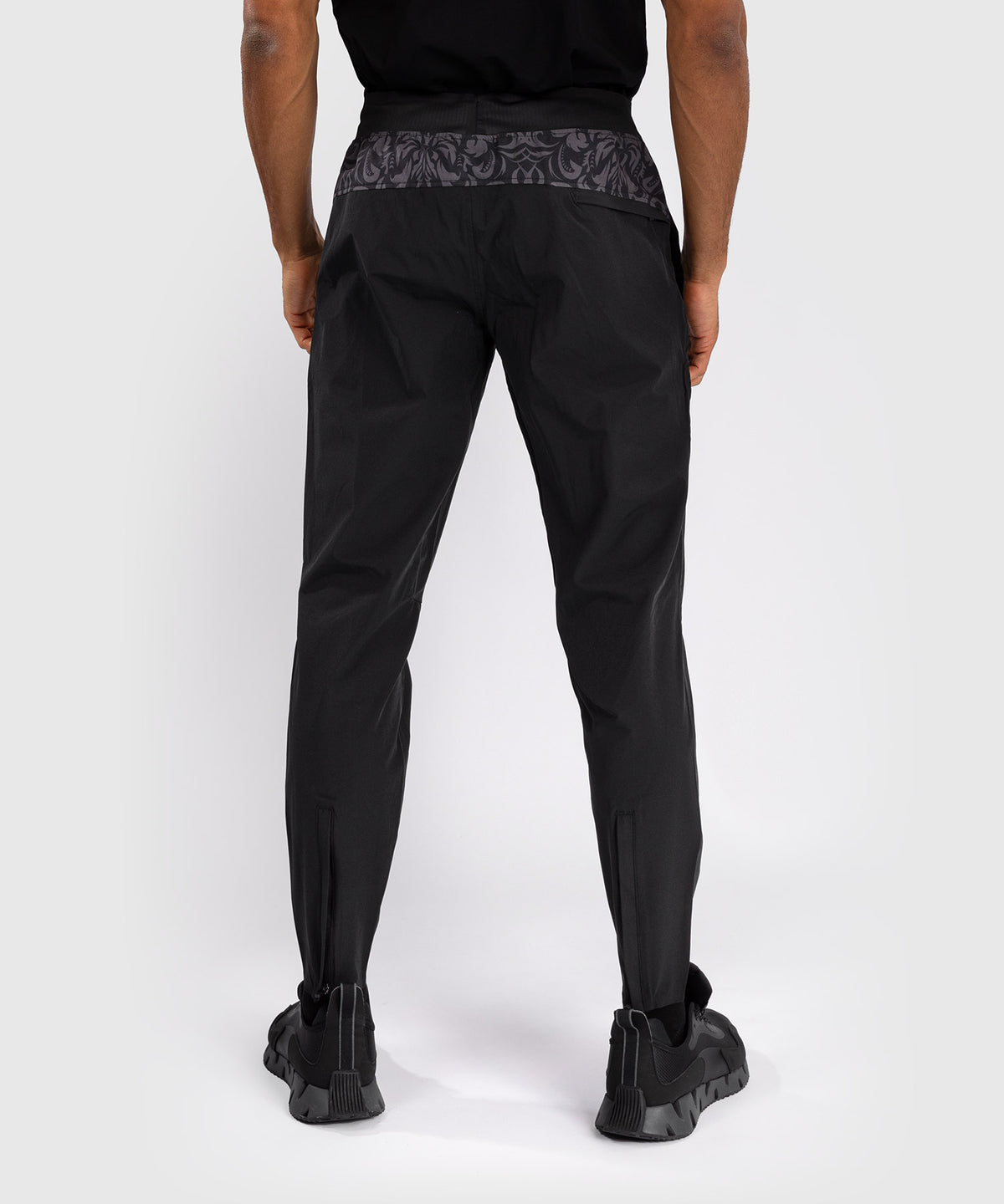 Venum x Topuria Unmatched Edition Jogginghose - Schwarz/Gold