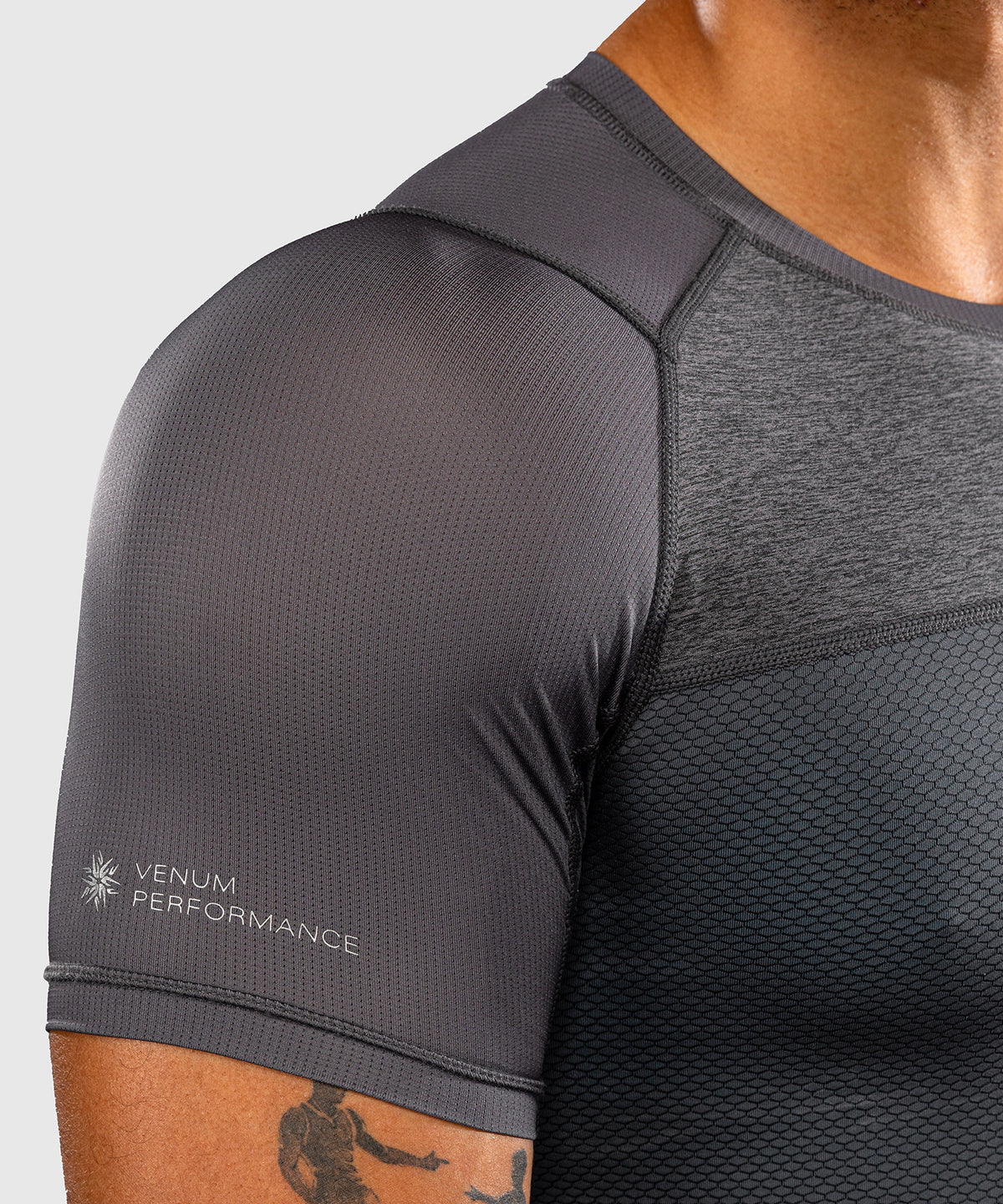 Venum G-Fit Scale Rashguard a maniche corte - Grigio