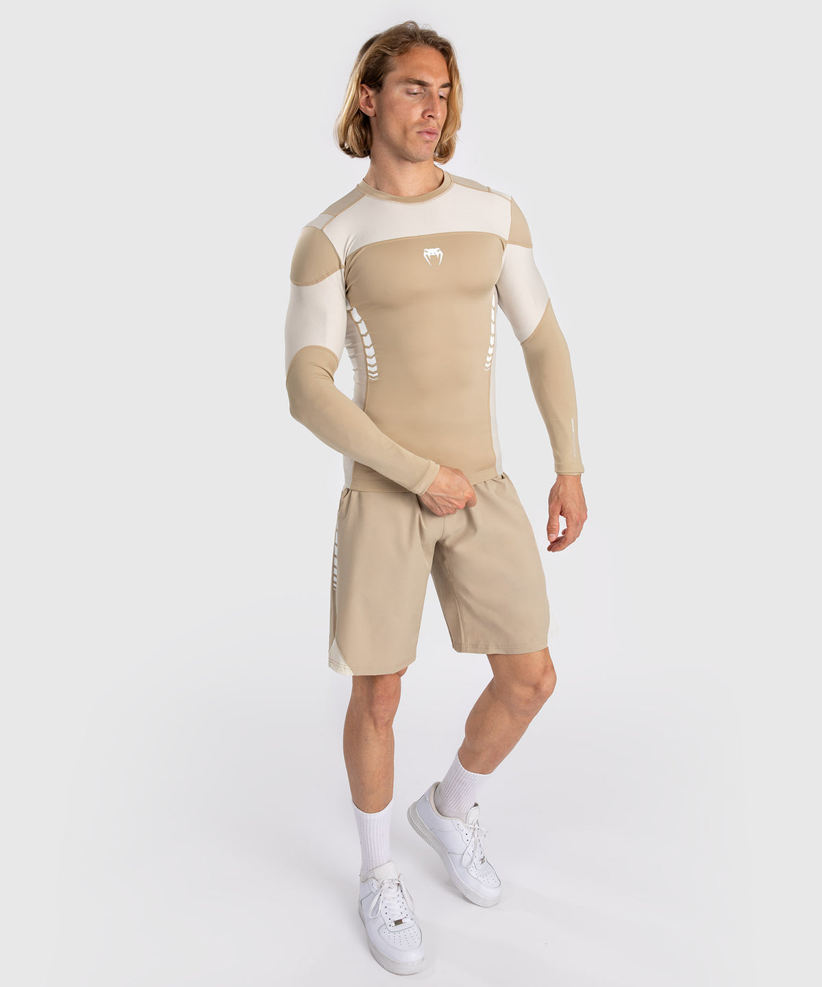 Venum Tempest Rashguard a Maniche Lunghe per Uomo - Beige/Sabbia