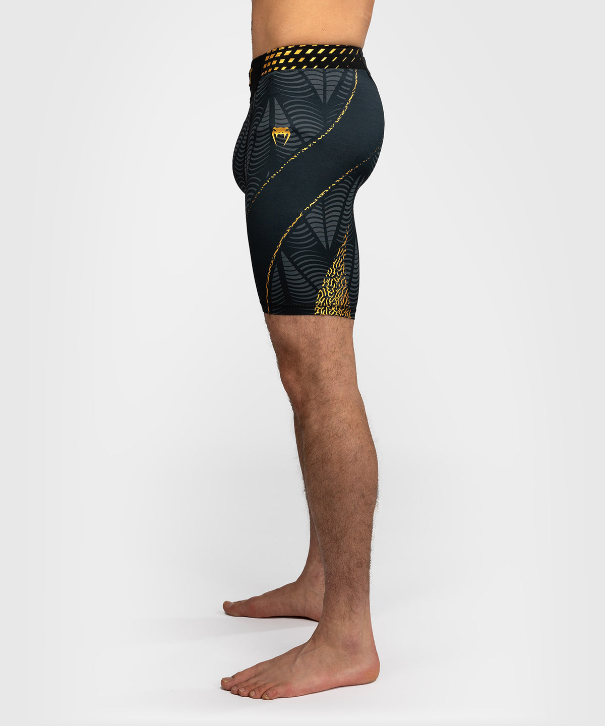 UFC Zenith by Venum Authentic Fight Night Short Vale Tudo Hombre - Champion