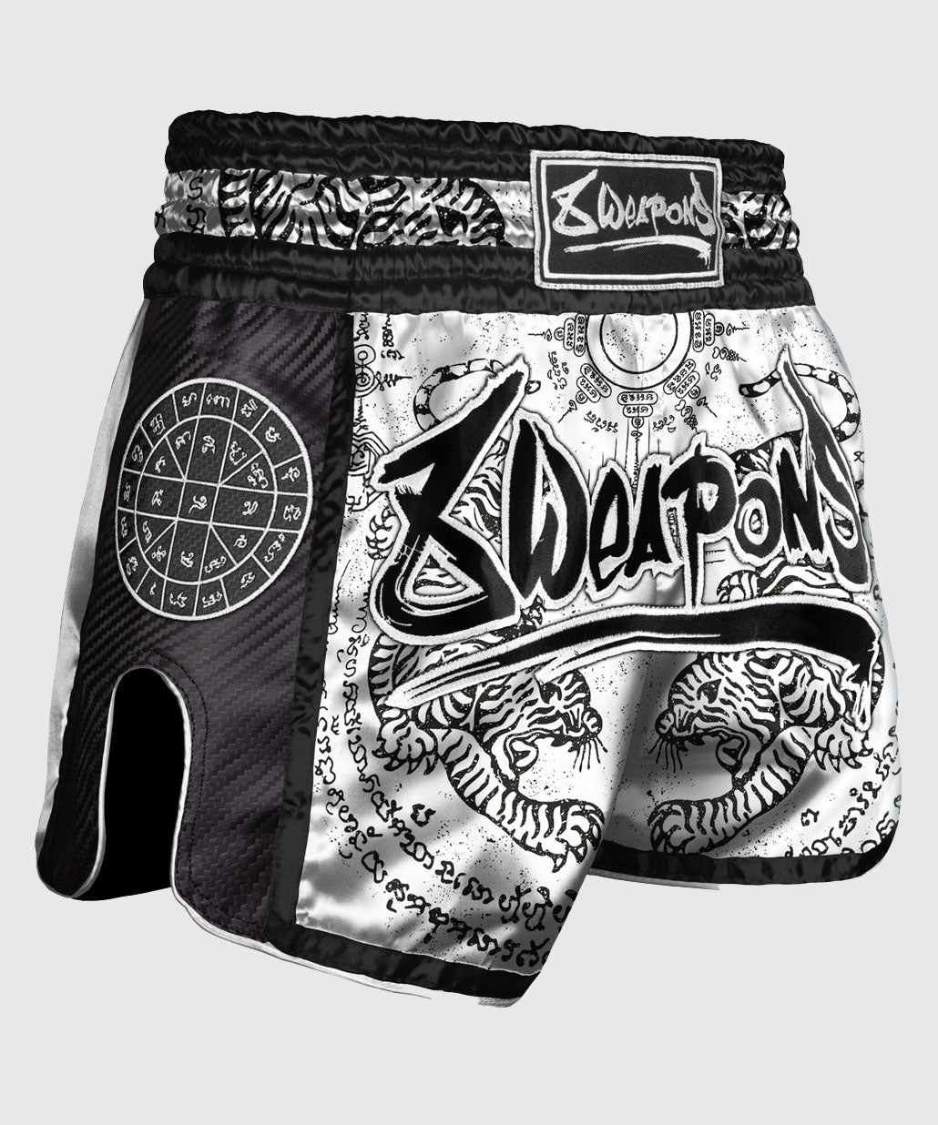 Carbon Sak Yant Tigers Muay Thai Shorts - Weiß