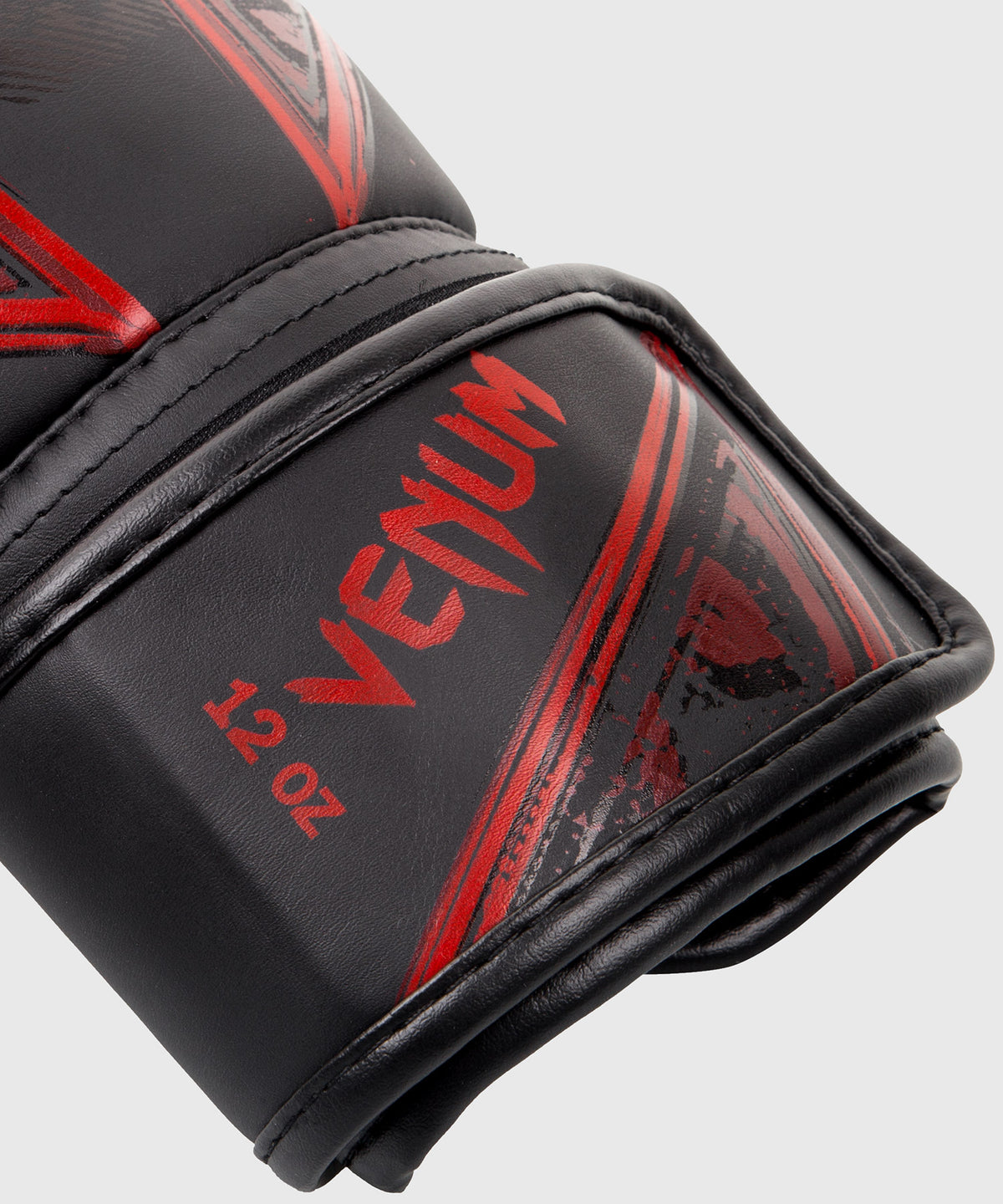 Venum Gladiator 3.0 boxing gloves - Black/Red
