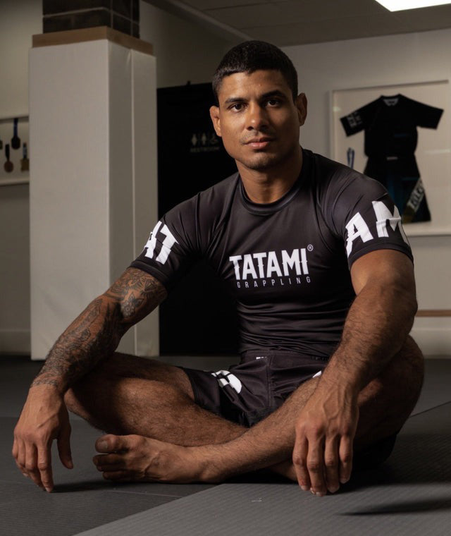 T-Shirt De Compression Tatami Fightwear Raven Manches Courtes - Noir