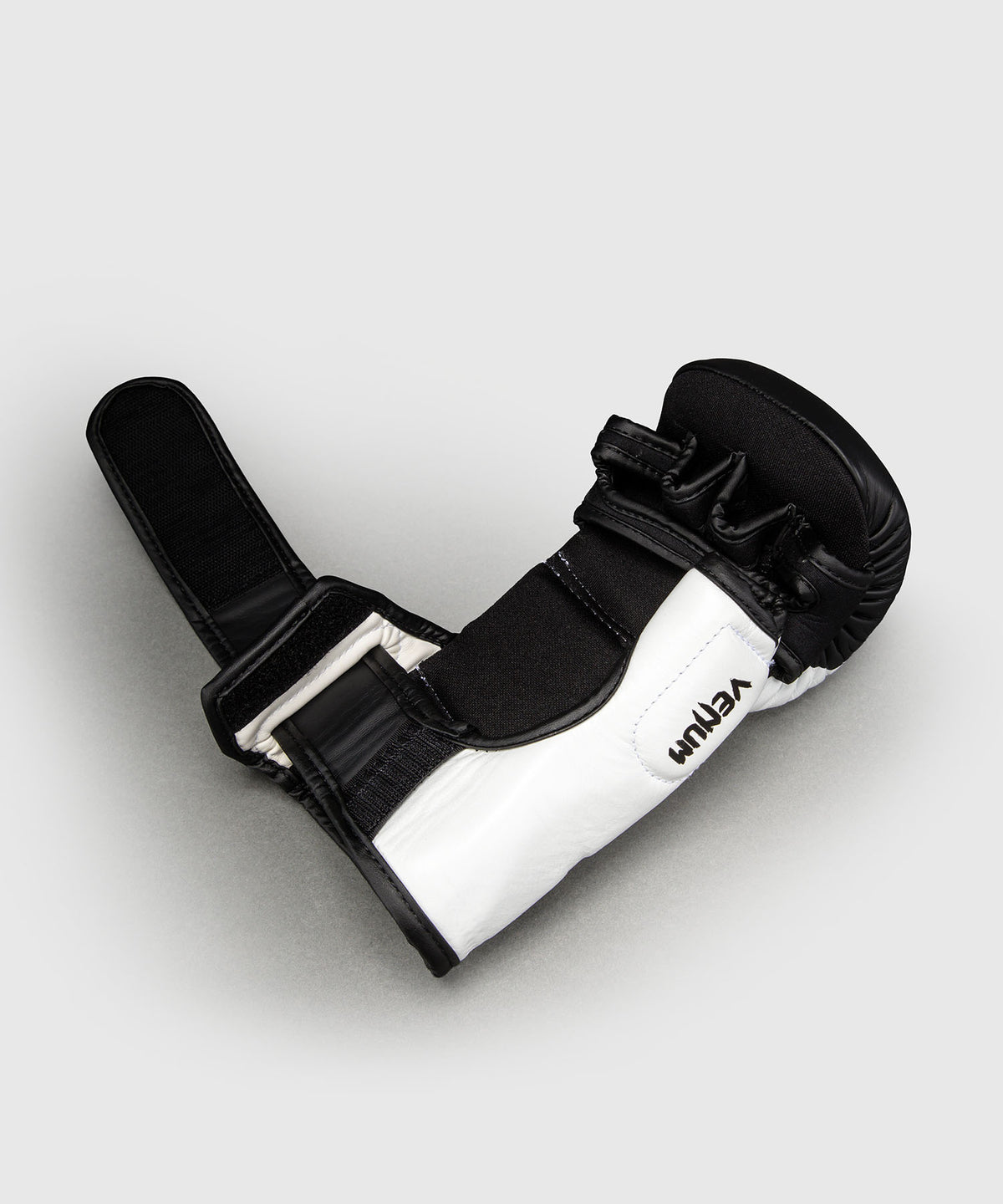 Venum Attack 2.0 Sparringhandschuhe Leder – Schwarz/Weiß