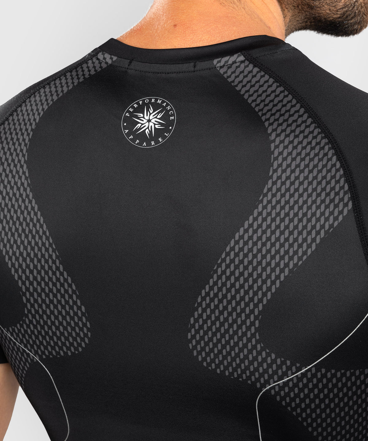 Venum Nexus Kurzarm Rashguard – Schwarz/Silber