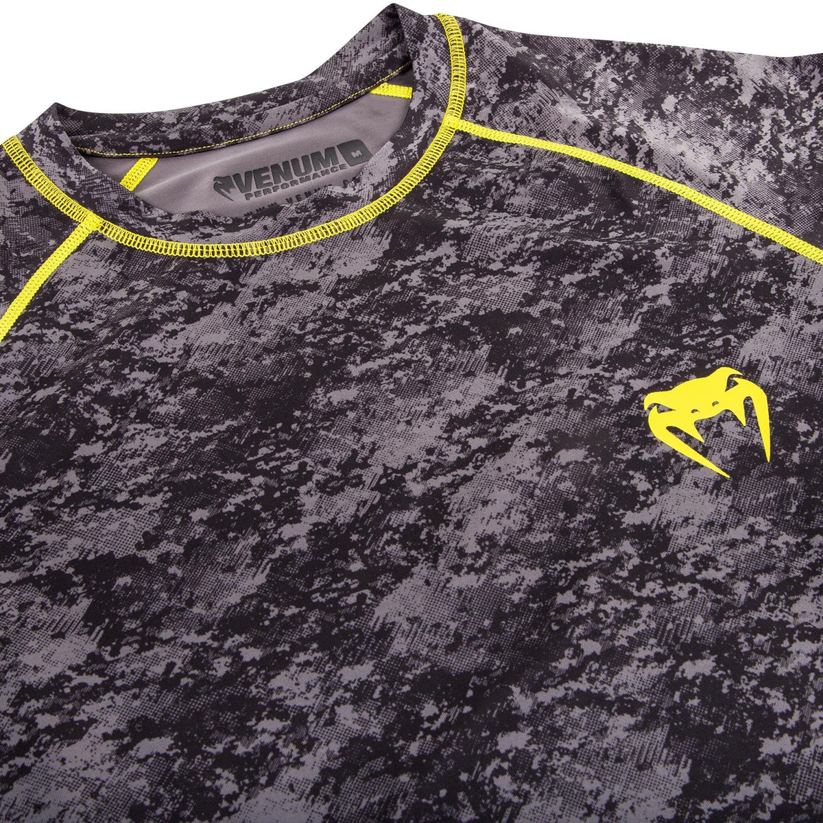 Venum Tramo Rashguard - Kurzarm