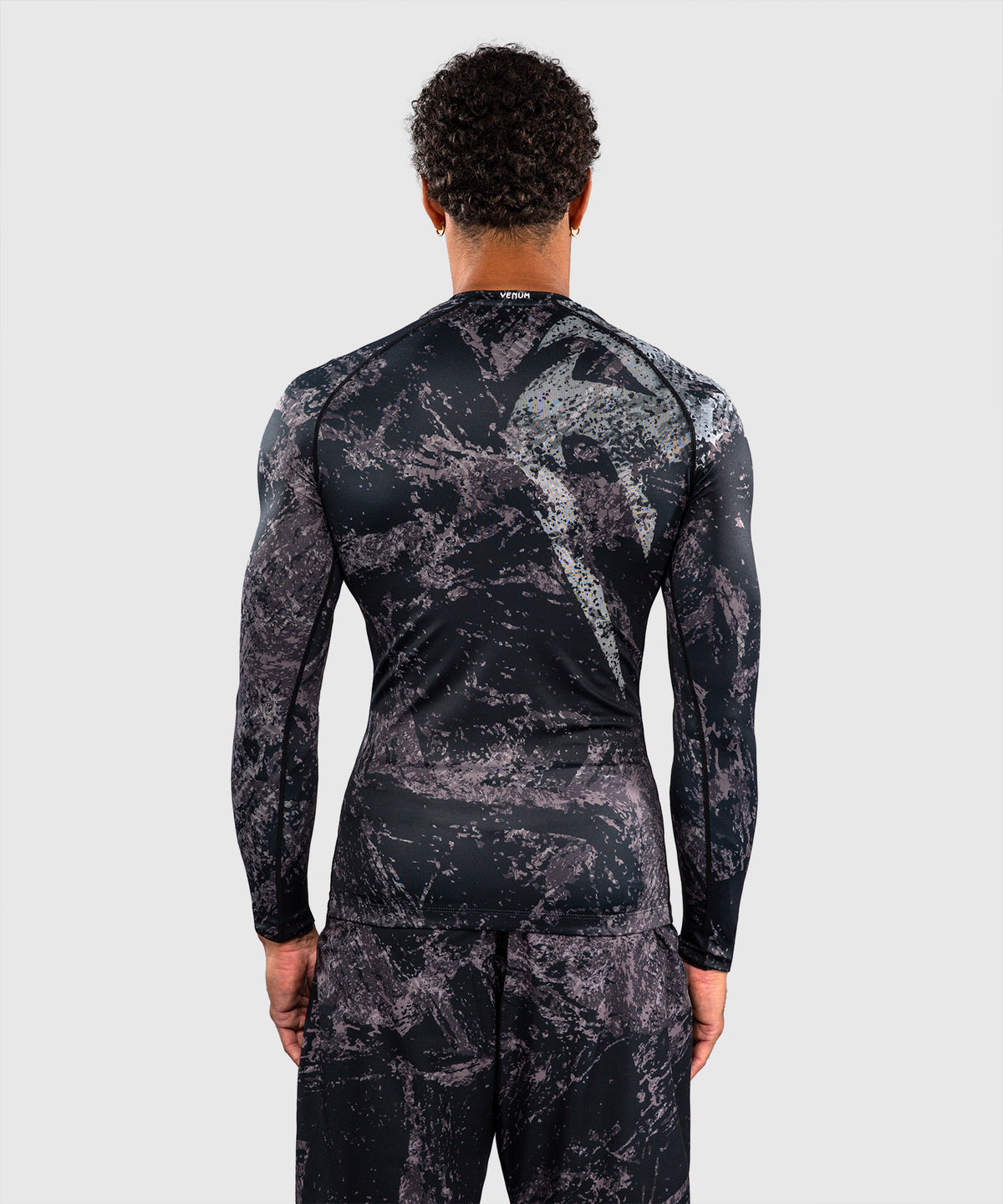 Venum Rage & Workout Long Sleeve Rashguard - Black/Grey