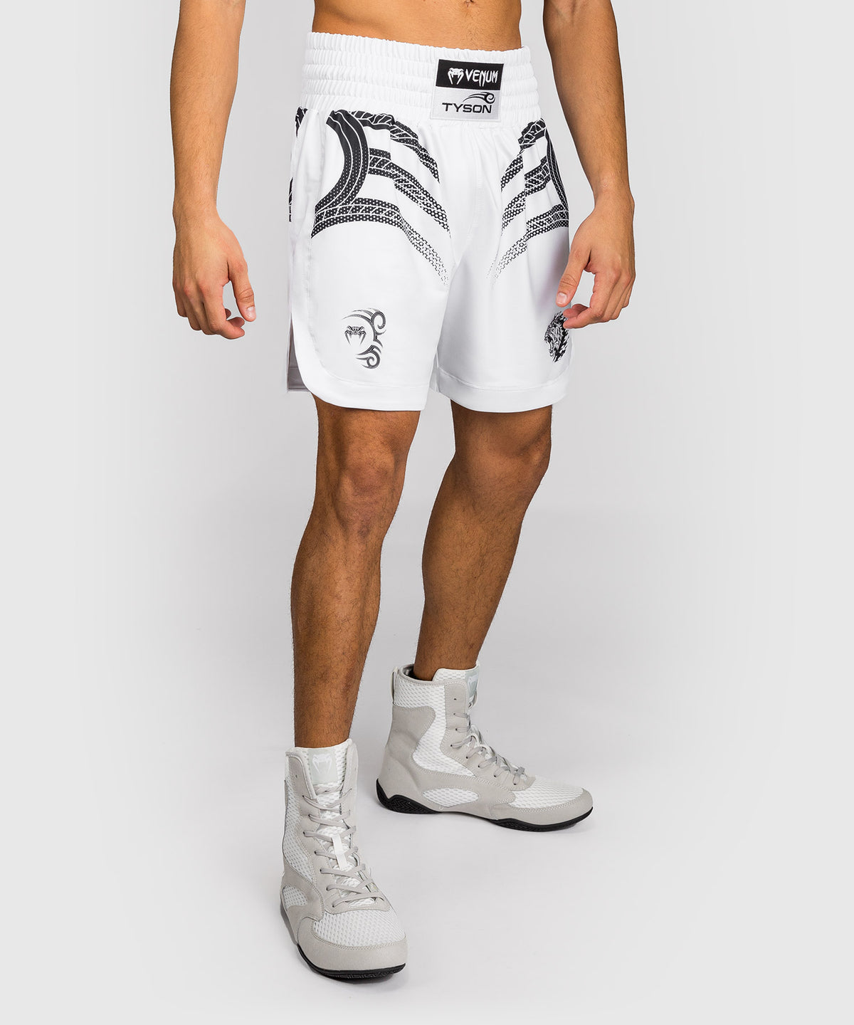 Venum x Mike Tyson Tiger Pantalones Cortos de Boxeo - Blanco Óptico/Negro Profundo