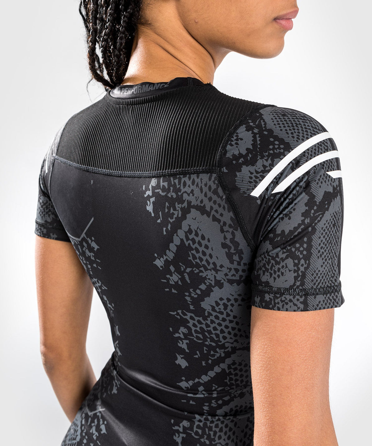 UFC Adrenaline by Venum Authentic Fight Night Kurzarm-Rashguard für Damen - Schwarz