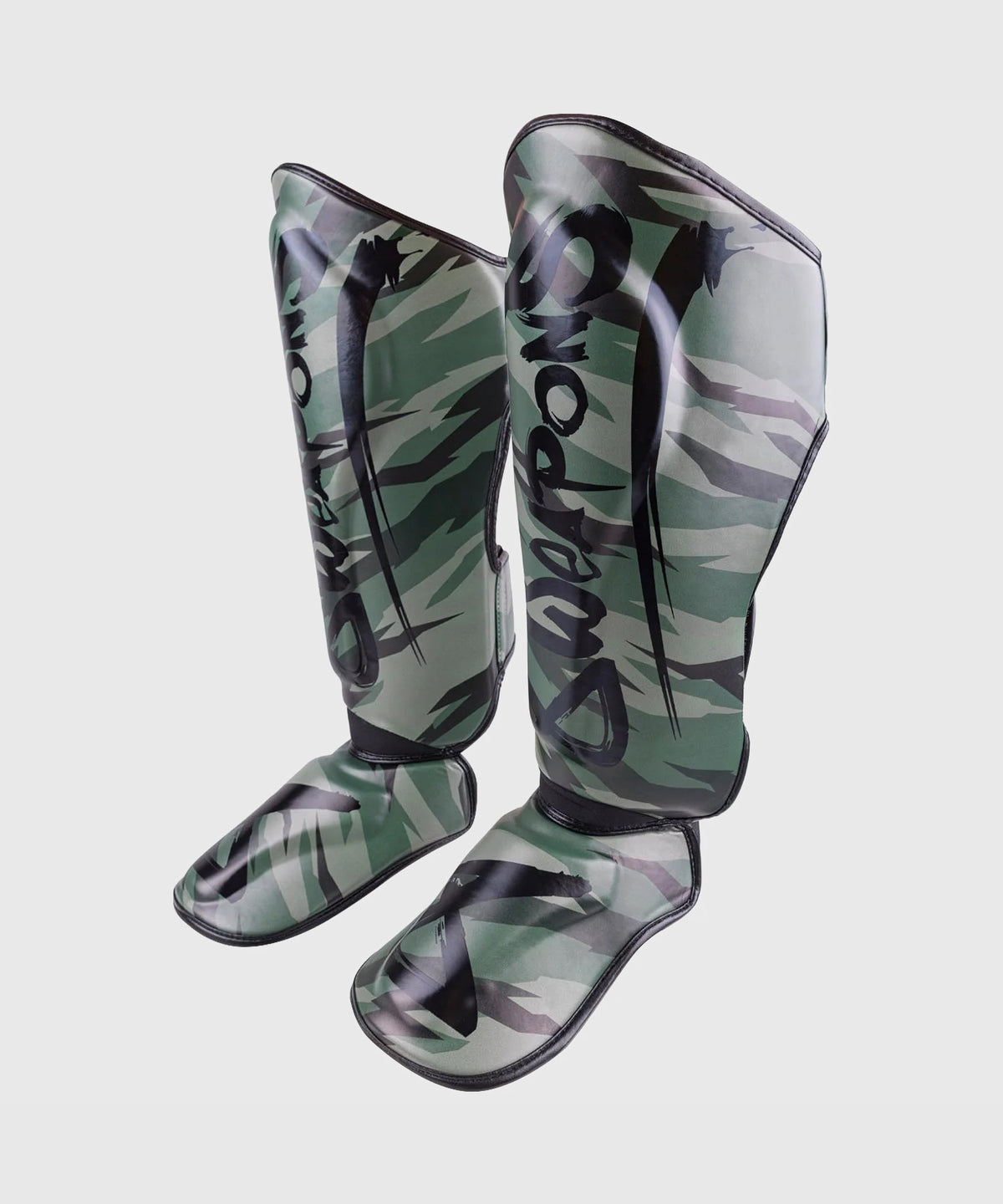 Protège-Tibias 8 Weapons Unlimited 2.0 - Woodland Camo