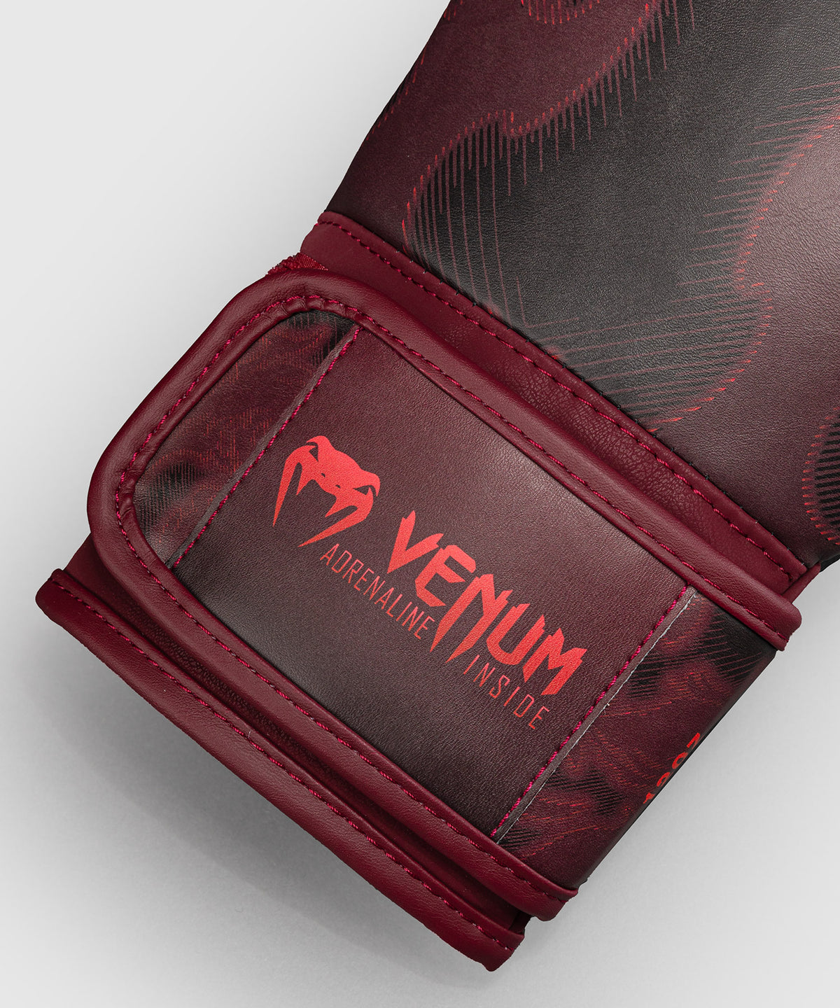 Gants de Boxe Venum Impact Spectre – Noir/Rouge