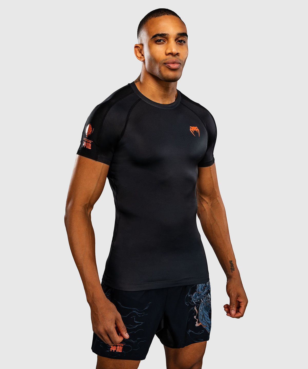 Venum Thunder Dragon Kurzarm Rashguard  – Schwarz/Grau/Kupfer