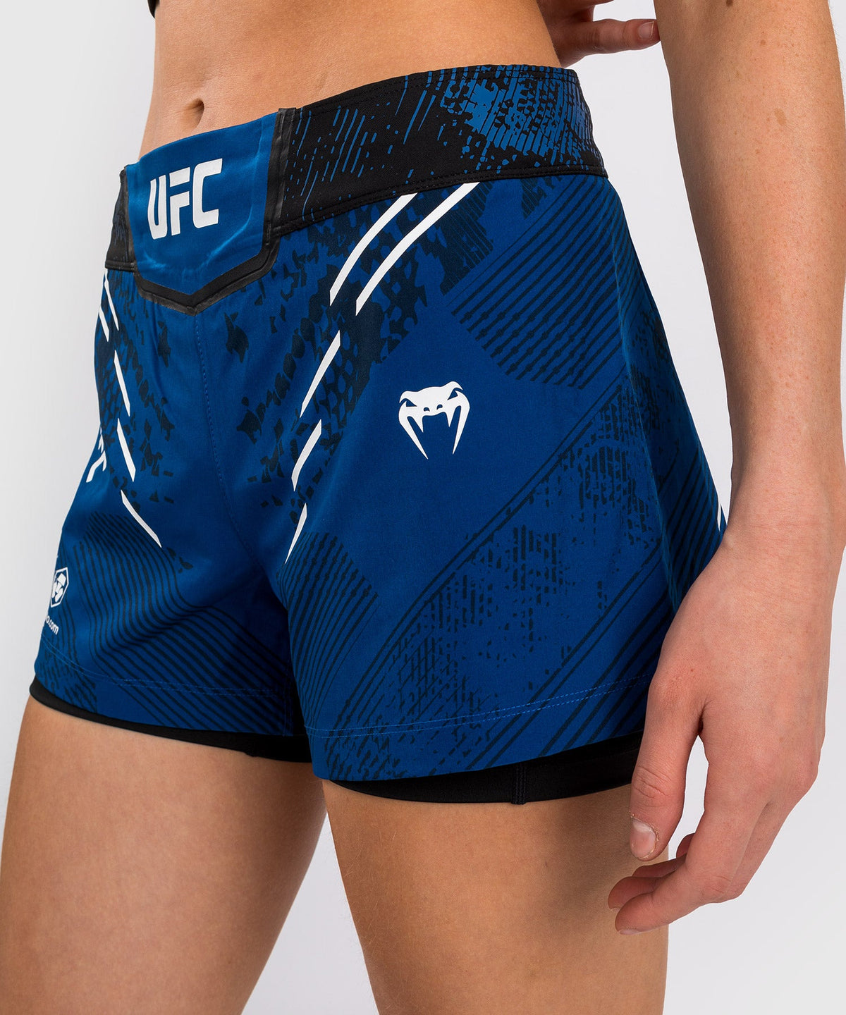 Short de Combat pour Femmes UFC Adrenaline by Venum Authentic Fight Night - Bleu