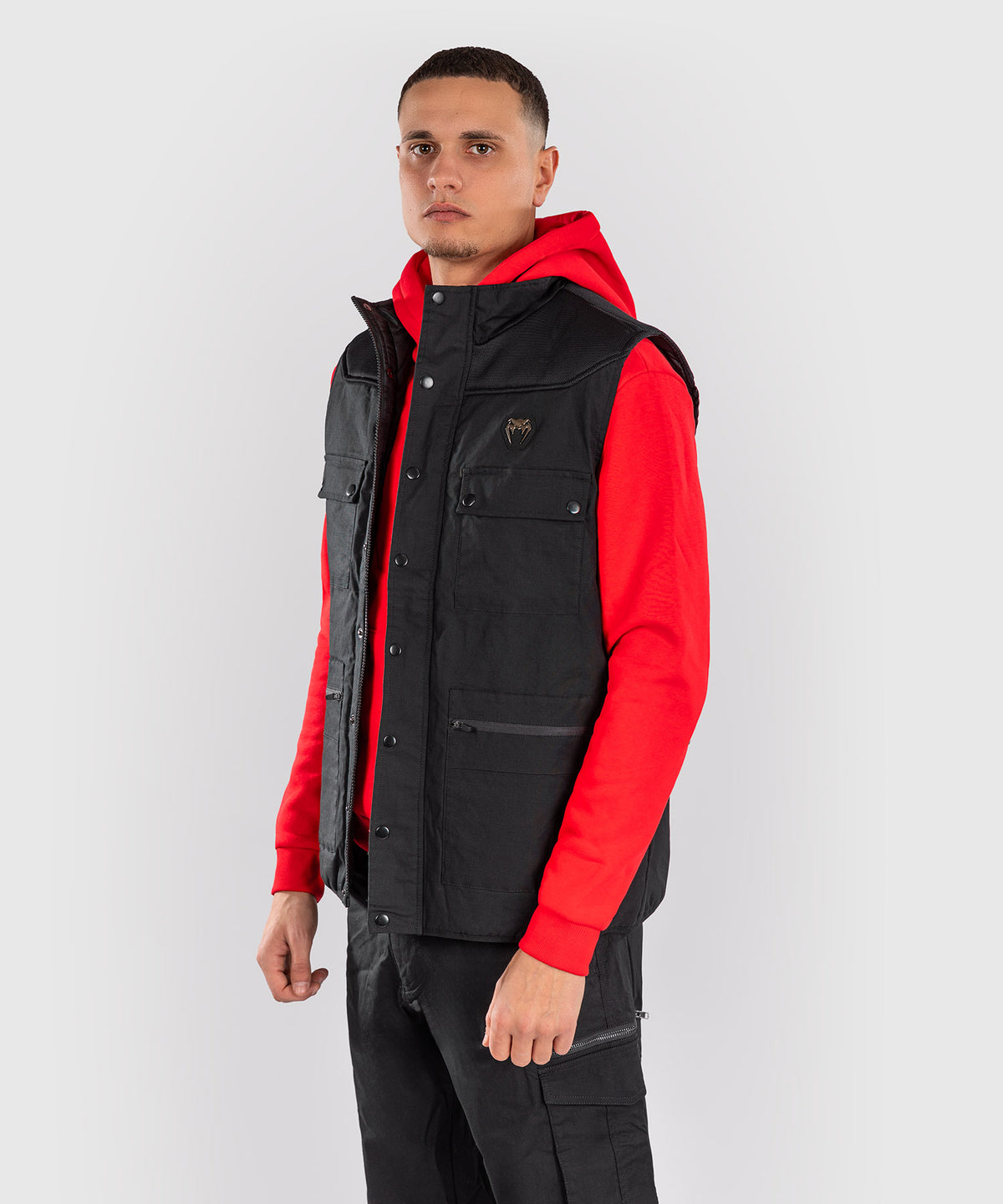 Venum Altitude Ärmellose Daunenjacke – Schwarz