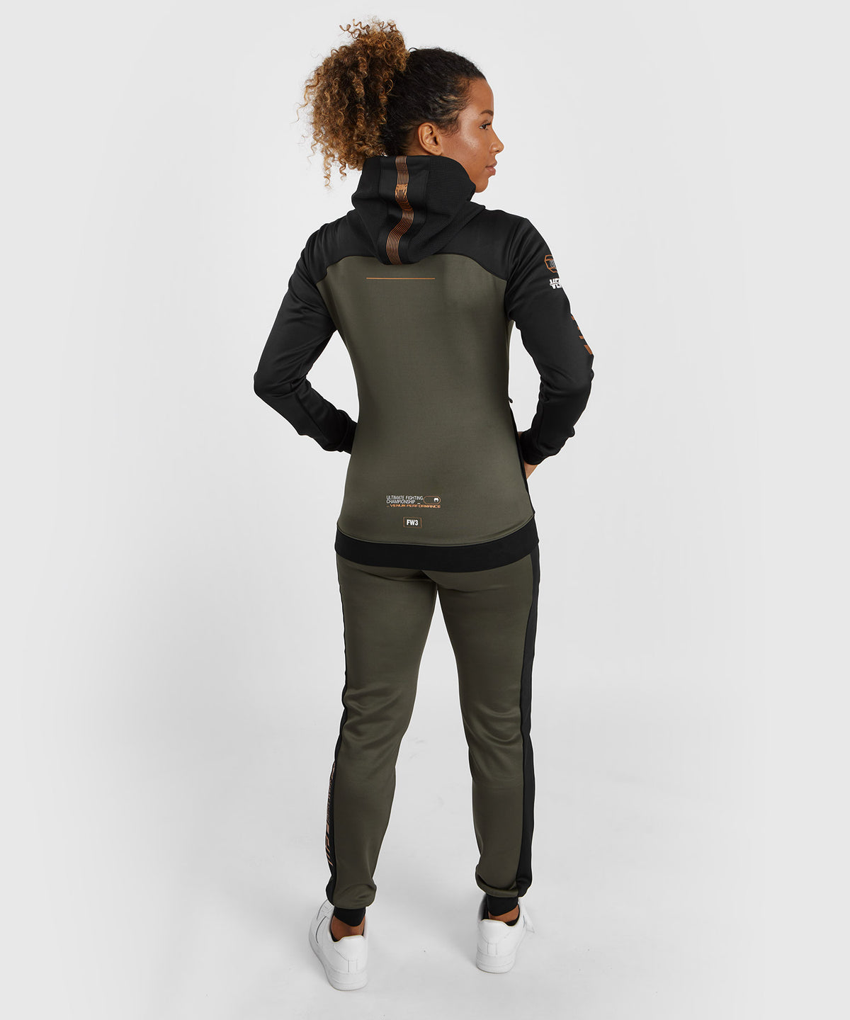 UFC Adrenaline by Venum Fight Week Sudadera con capucha y cremallera para mujer - Caqui/Bronce