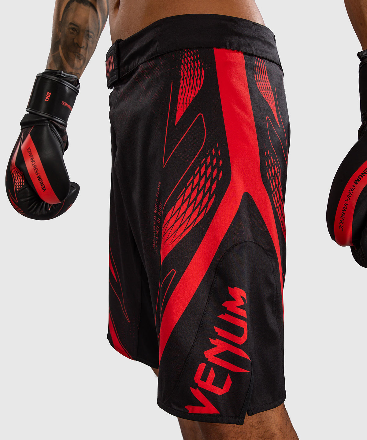 Venum Amazonia Reborn Fightshorts - Black/Red