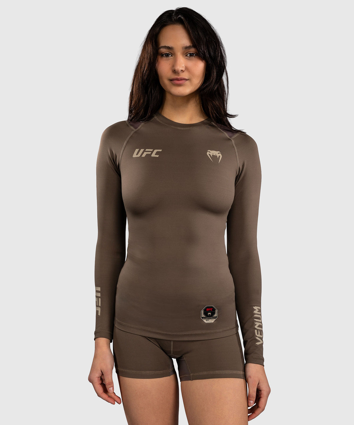 Venum UFC Unity by Venum Authentic Fight Week Damen Funktions-Rashguard Langarm - Braun