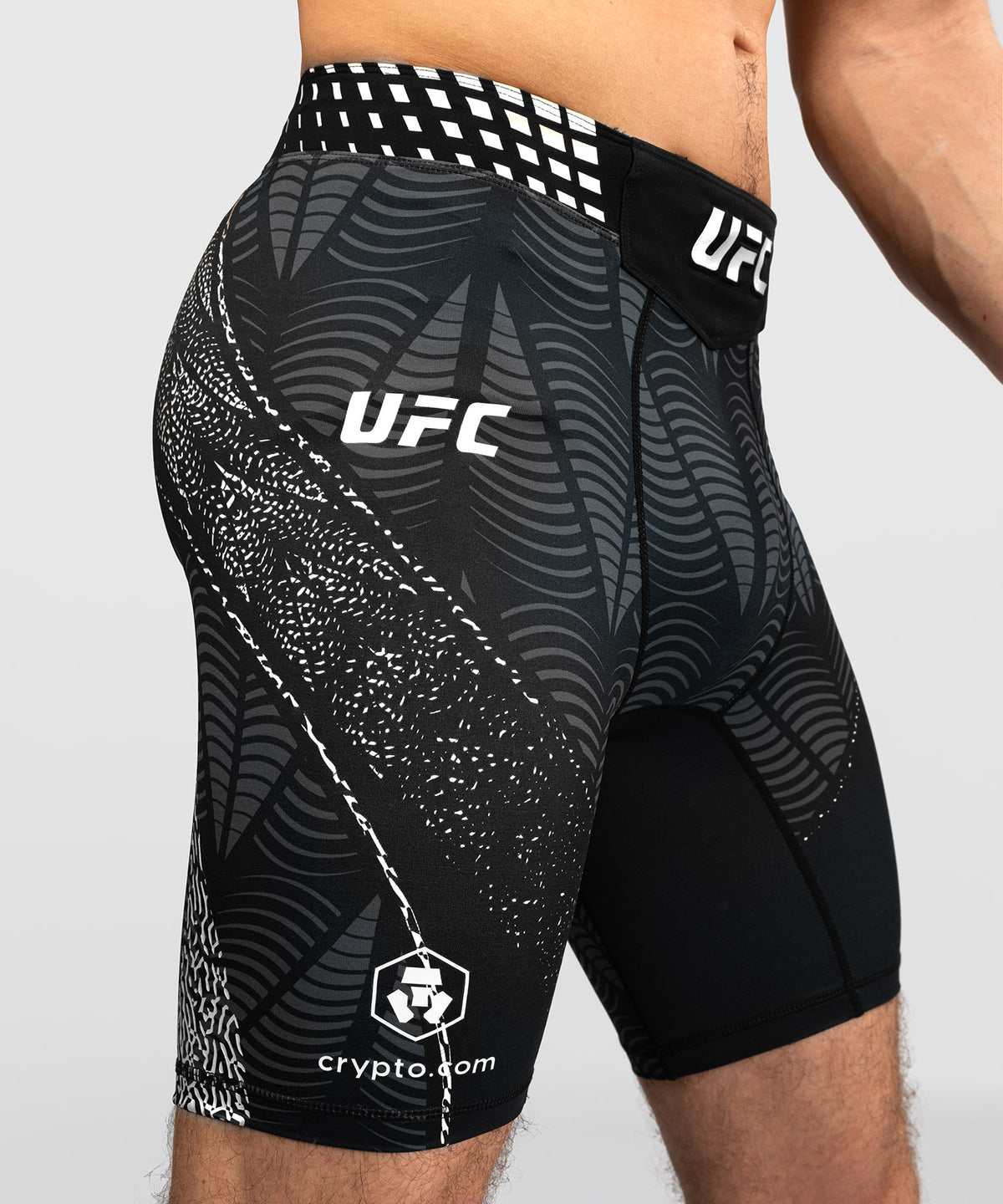 UFC Zenith by Venum Authentic Fight Night Short Vale Tudo Hombre - Negro