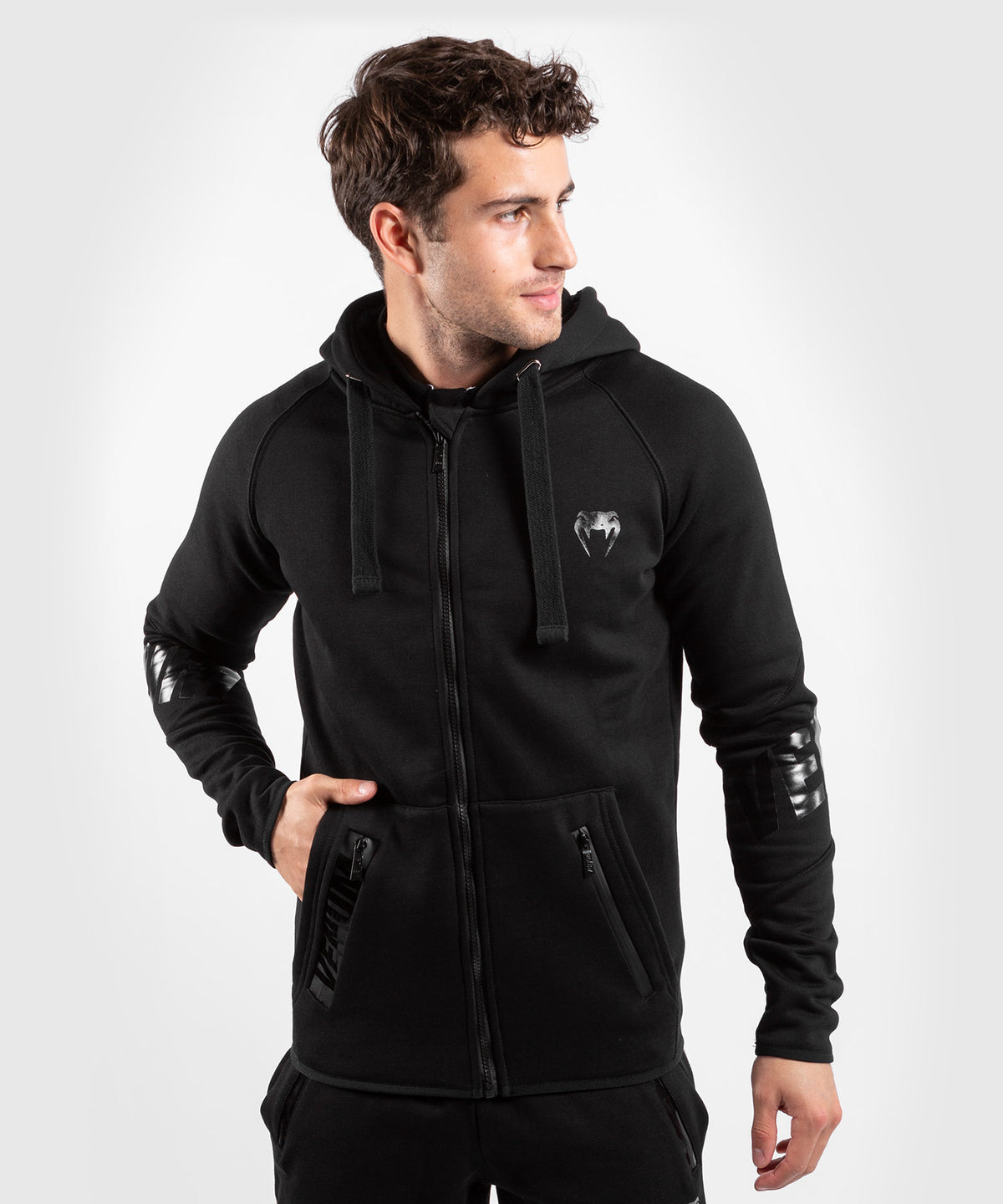 Felpa con cappuccio Venum Contender 3.0 - Nera/Nera