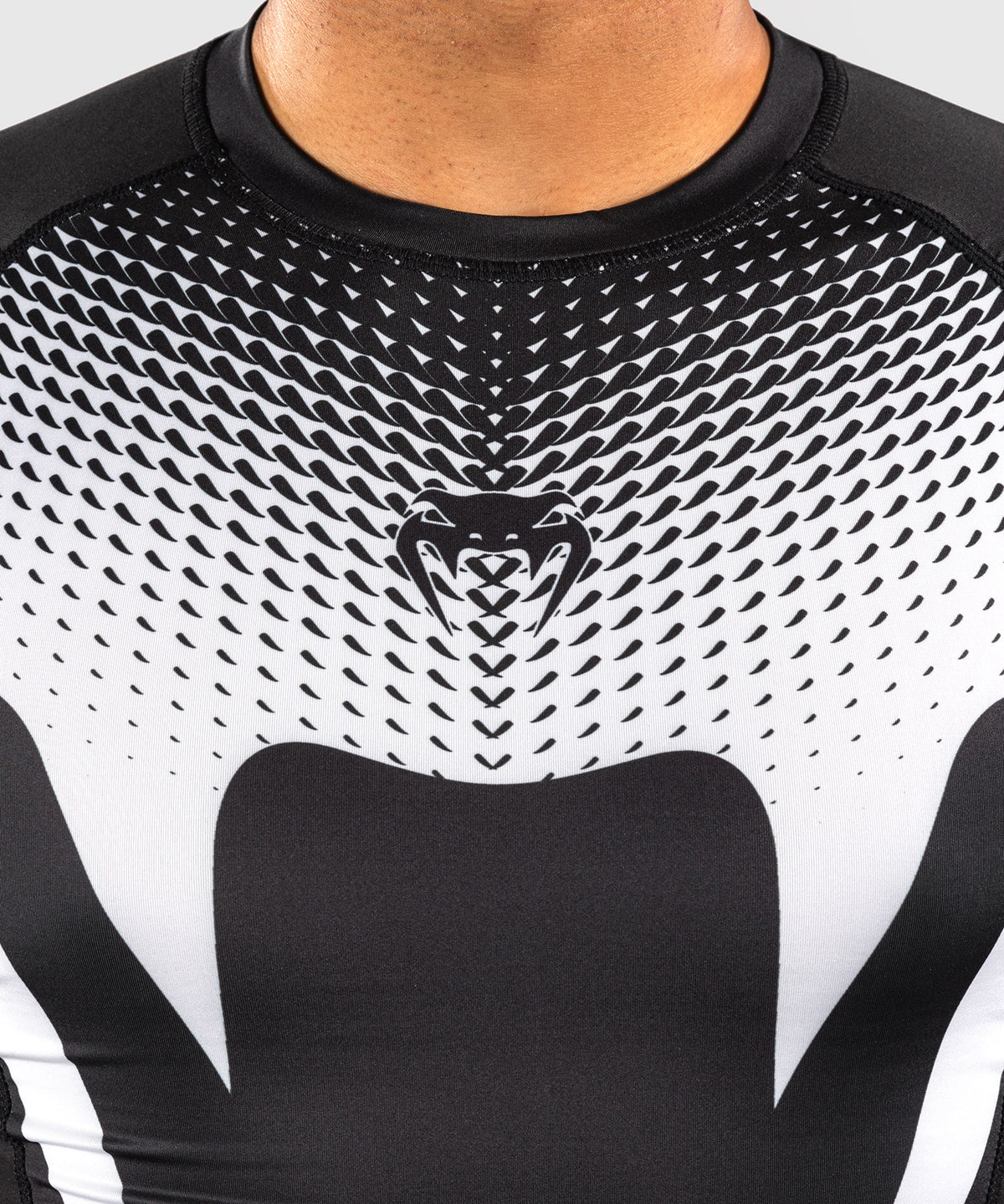 Venum No Gi Rashguards - Negro/Blanco