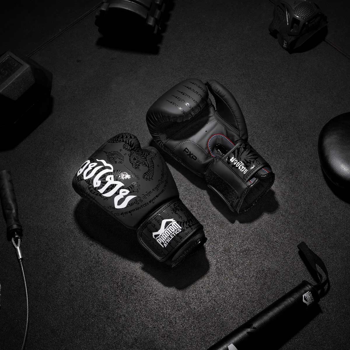 Phantom Athletics Muay Thai Guantes de Boxeo - Negro