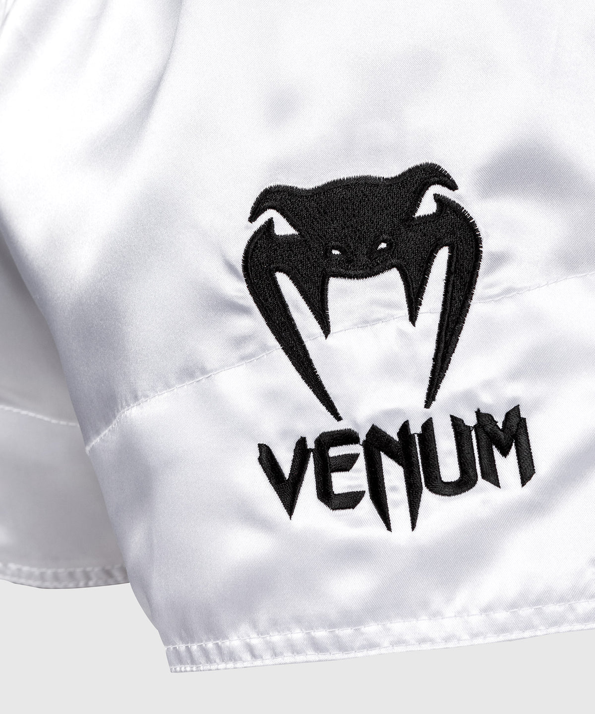 Pantalones Cortos de Muay Thai Venum Classic - Blanco/Negro