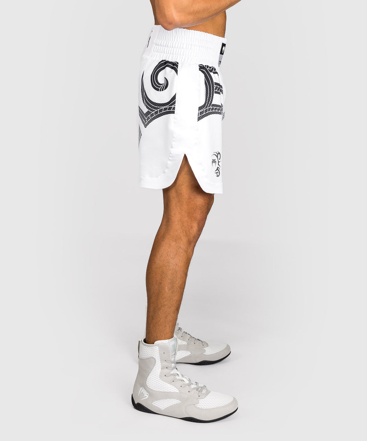 Venum x Mike Tyson Tiger Pantalones Cortos de Boxeo - Blanco Óptico/Negro Profundo