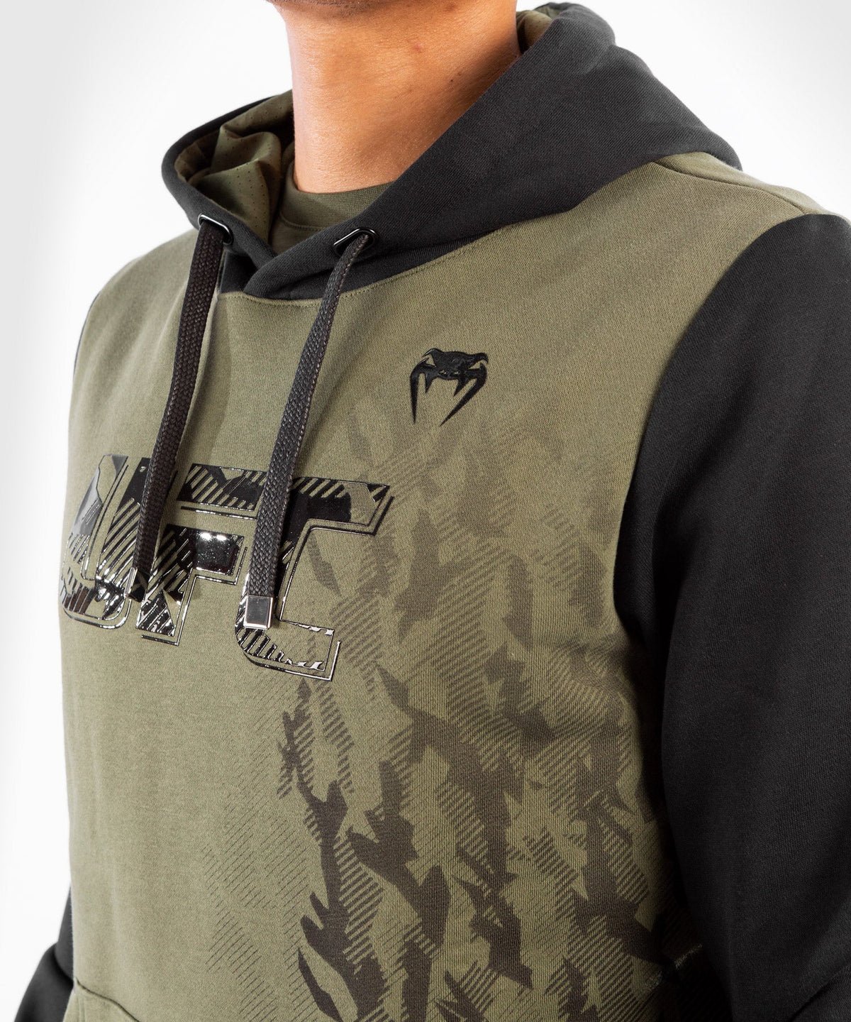 Sweatshirt à Capuche Homme UFC Venum Authentic Fight Week - Kaki