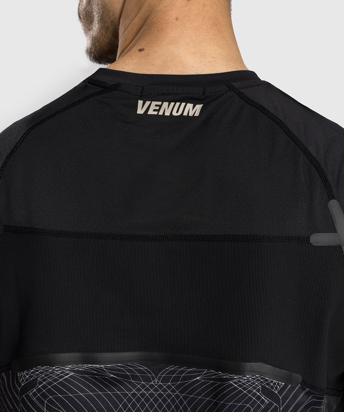 T-Shirt Dry-Tech Venum G-Fit Air - Noir Intense/Sable Désert