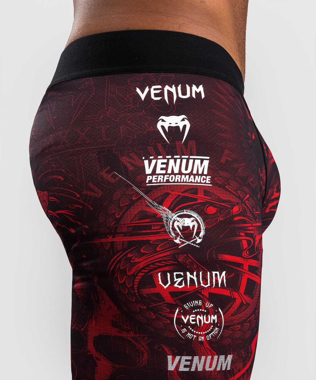 Venum 20th Anniversary Pantaloncini a Compressione - Nero/Rosso