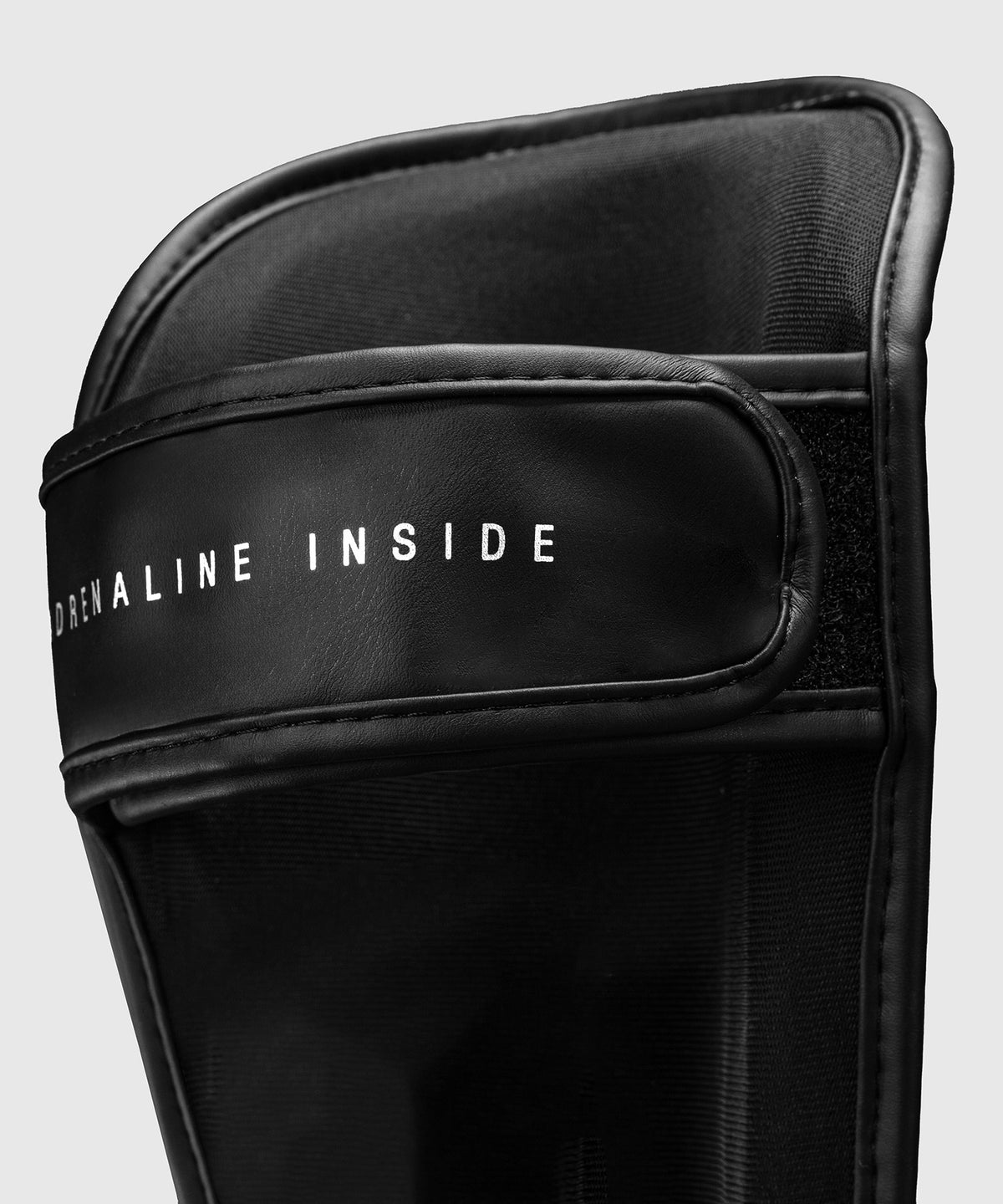 Venum Contender 1.5 Shin Guards - Black/White