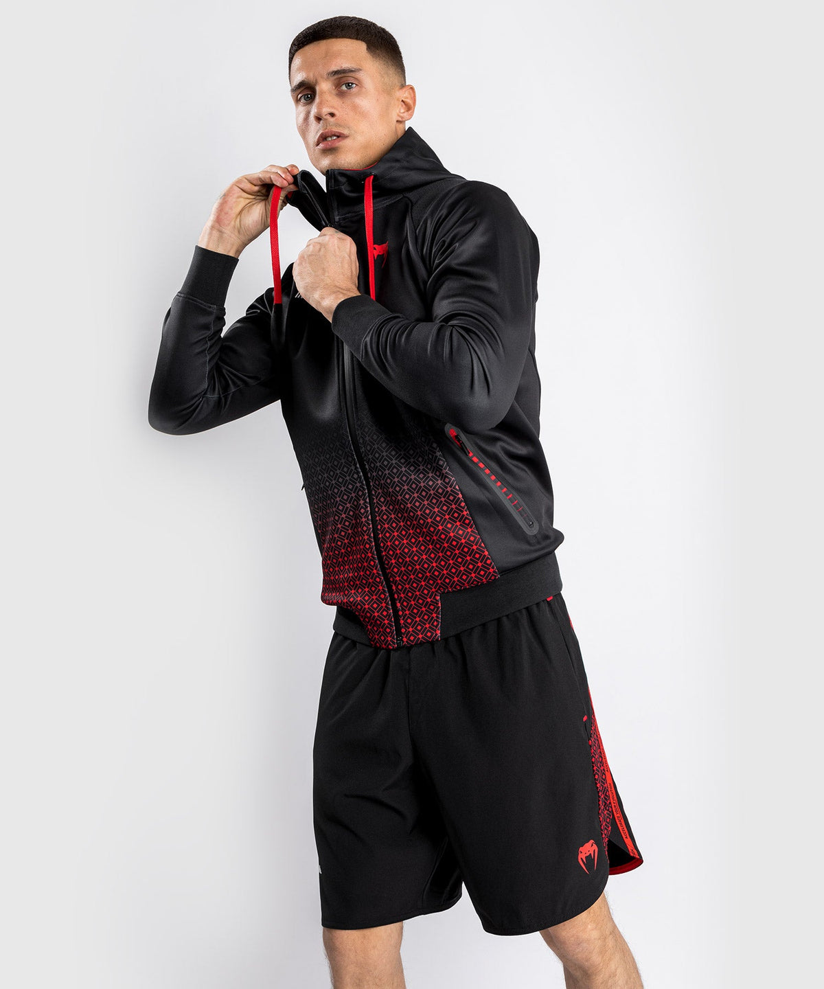 UFC Venum Performance Institute Kapuzen-Sweatshirt - Schwarz/Rot