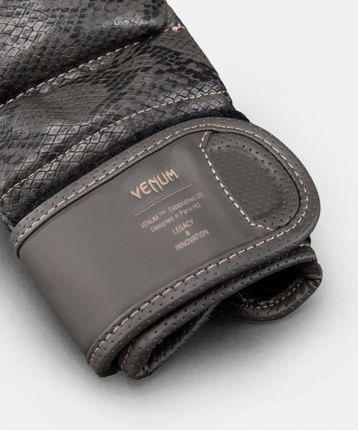 Gants de sparring MMA Venum Impact Evo Scales - Gris foncé