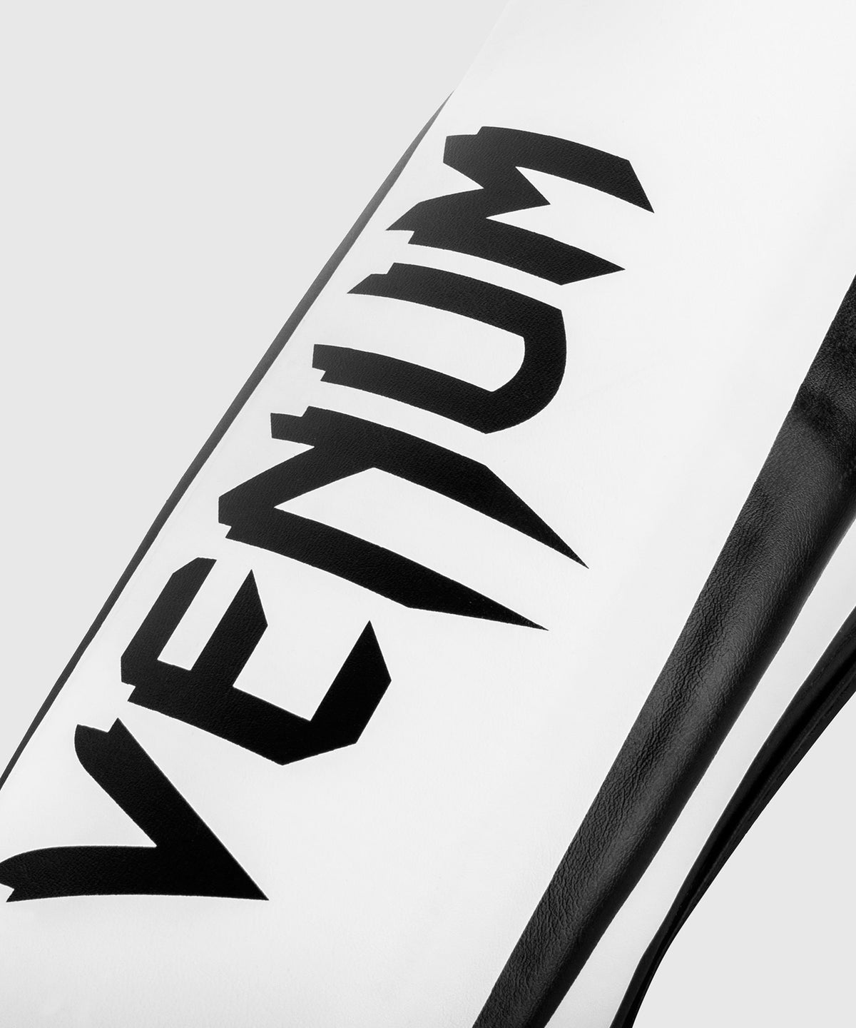 Venum Elite Espinerillas - Blanco/Negro