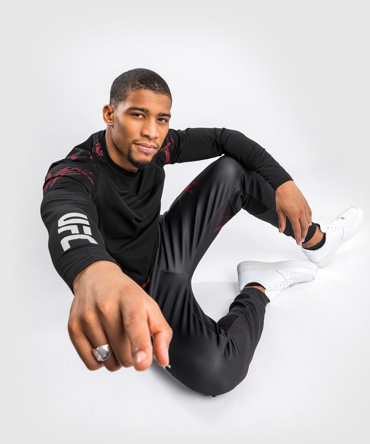 Venum Authentic Fight Week 2.0 UFC T-Shirt - Langarm - Schwarz/Rot
