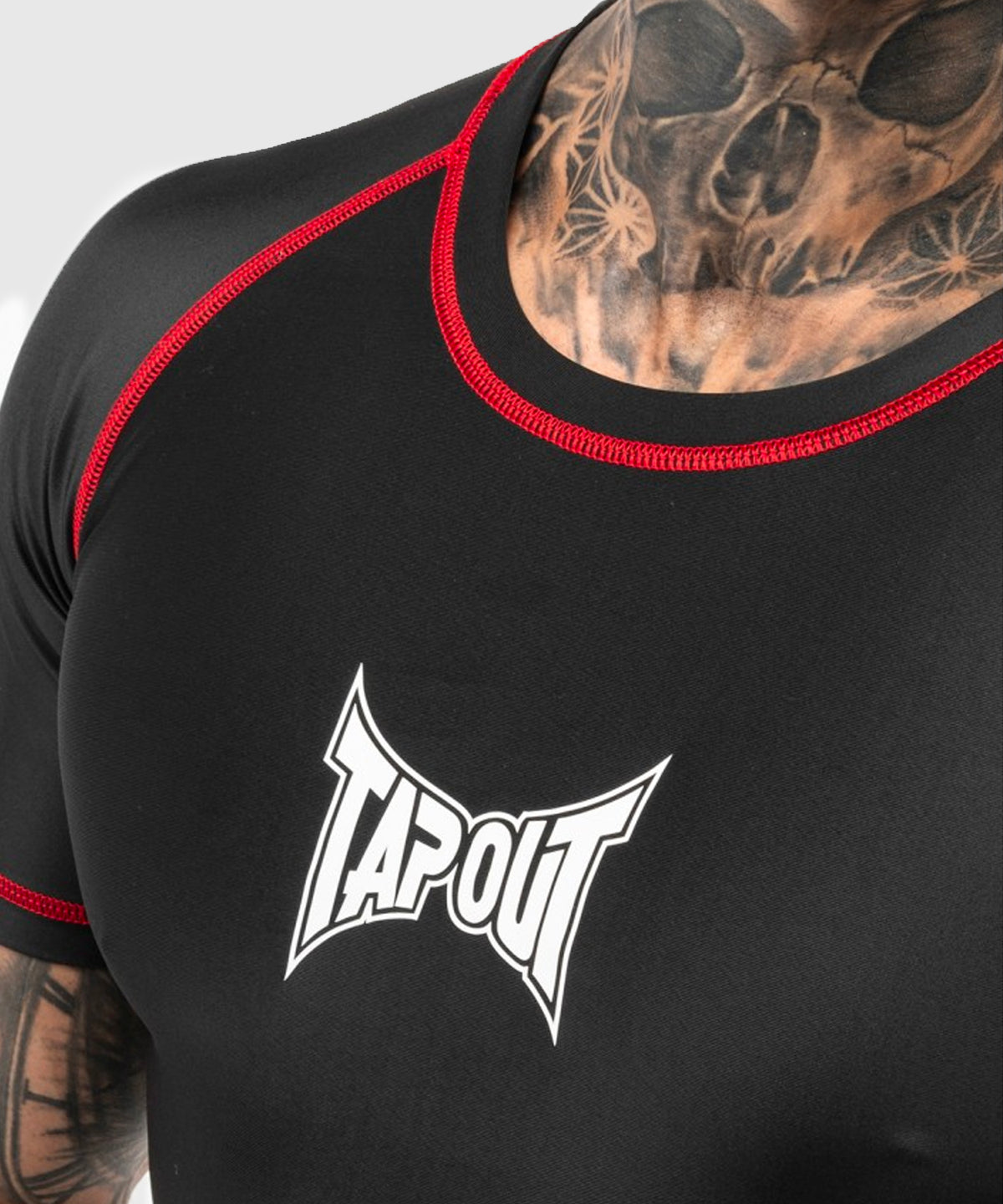 Tapout Functional Short Sleeve Slim Fit Rashguard