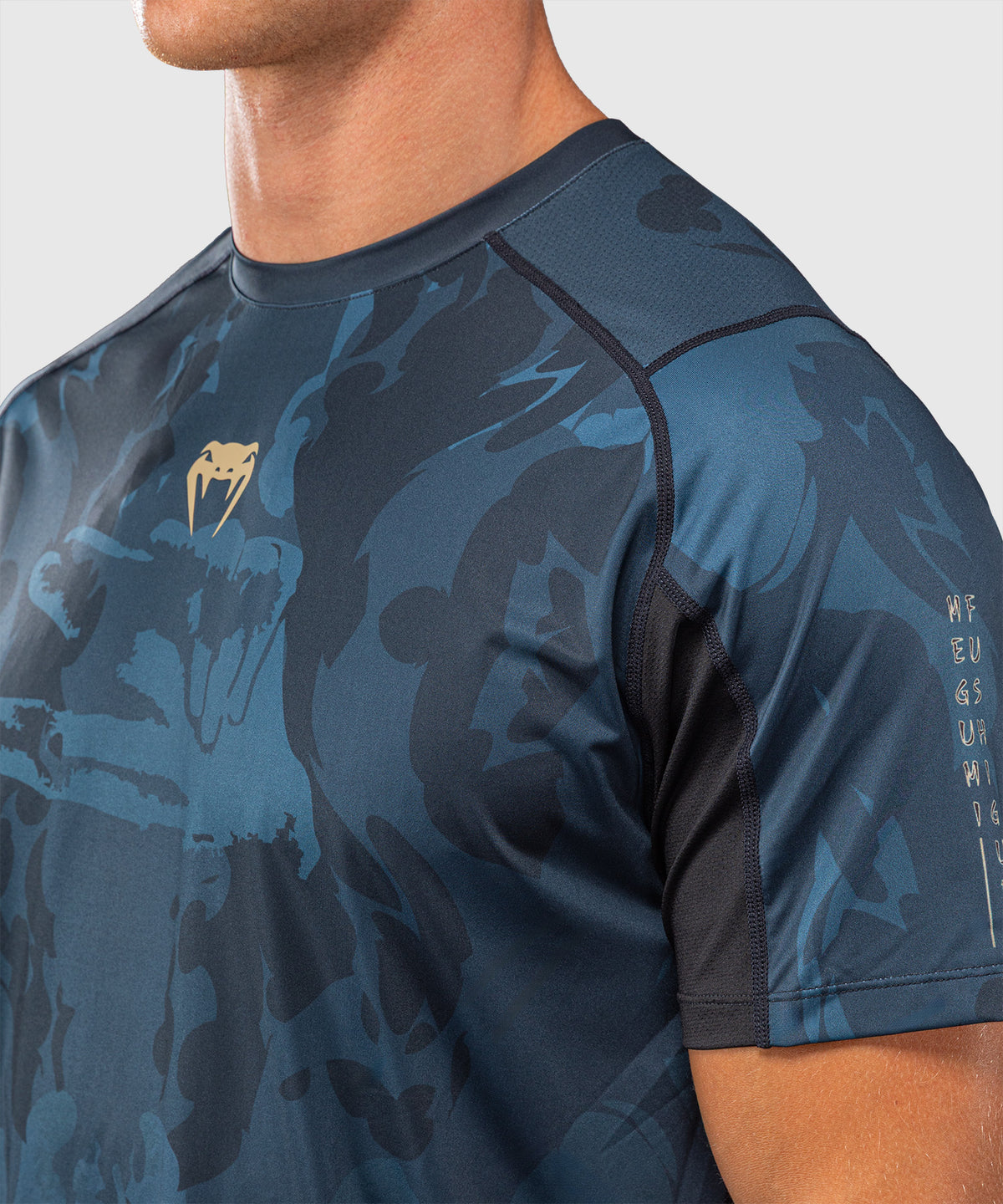 Jujutsu Kaisen x Venum Fushiguro Camiseta Dry-Tech – Azul Océano