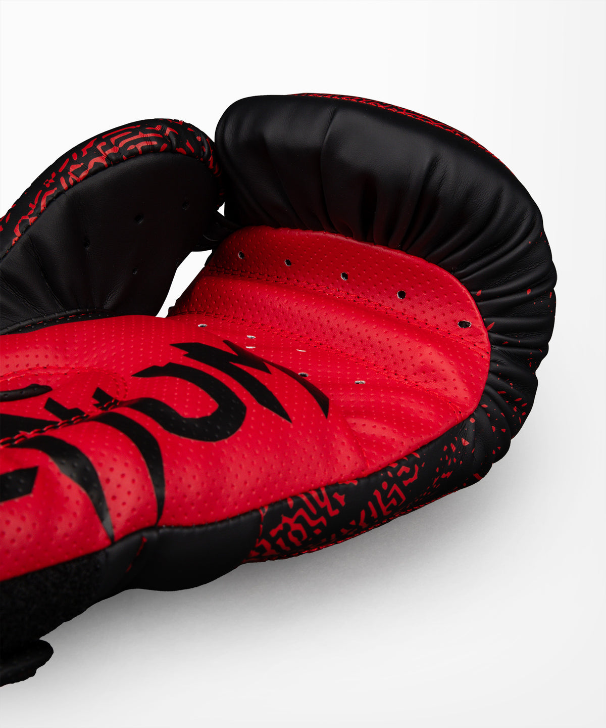 Venum x TEKKEN 8 Impact Evo Boxing Gloves - Kazuya - Red/Black