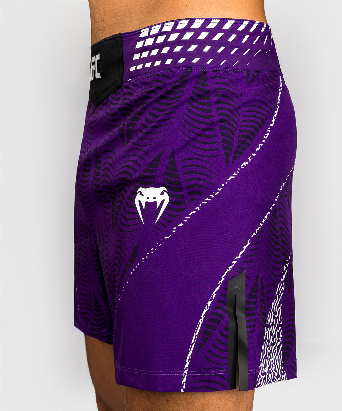UFC Zenith by Venum Authentic Fight Night Kurze Passform Fight Short Herren - Lila