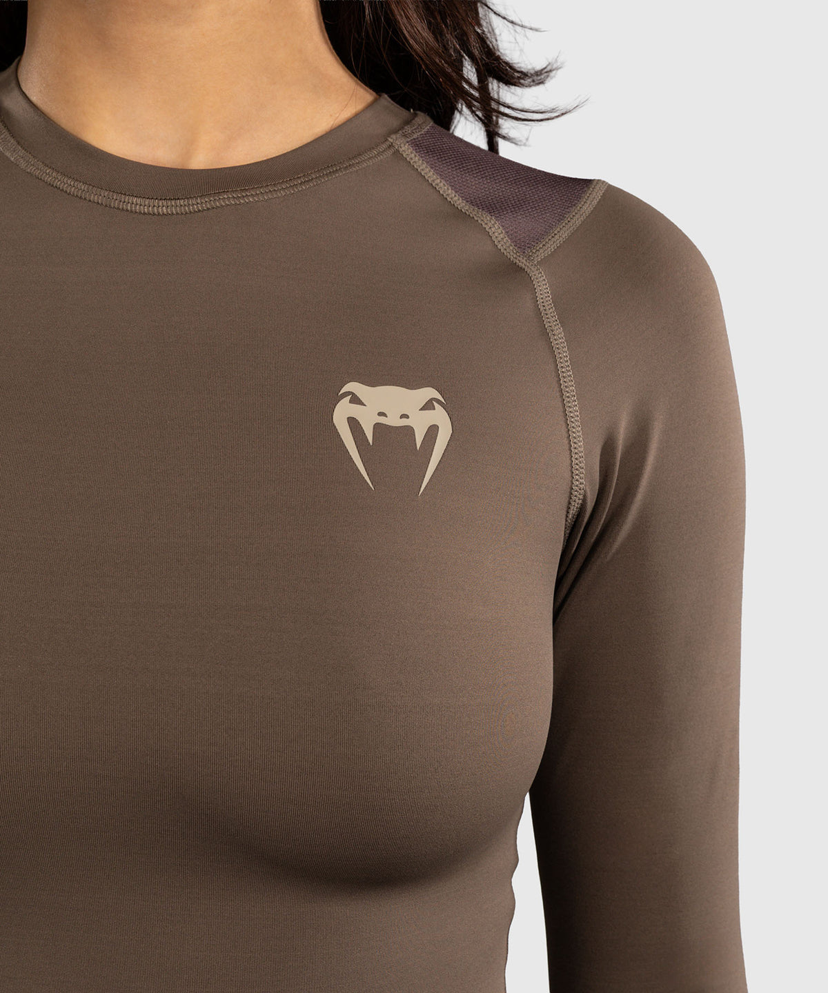 Venum UFC Unity by Venum Authentic Fight Week Damen Funktions-Rashguard Langarm - Braun