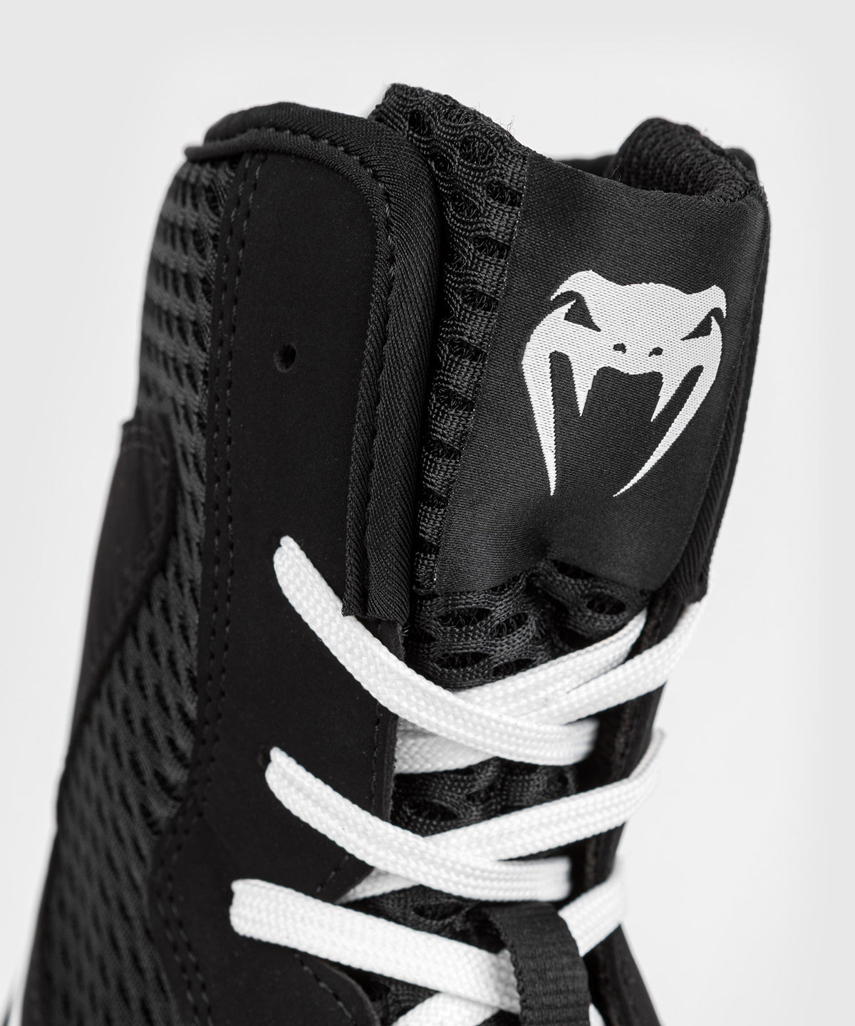 Venum Contender Scarpe da boxe - nere/bianche