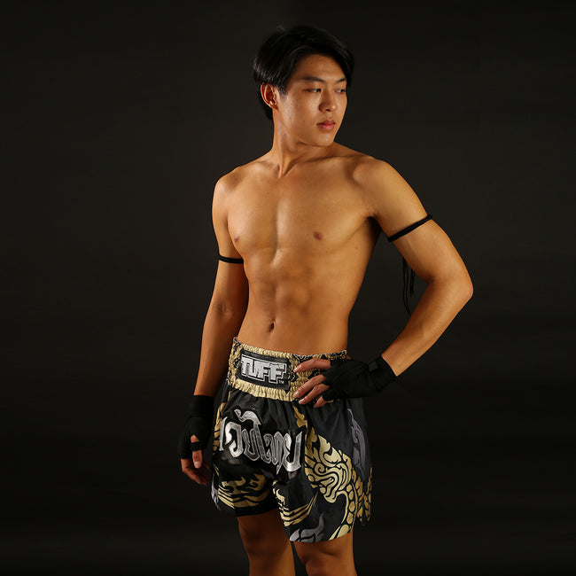 Tuff The King Of Naga Black Muay Thai Shorts - Schwarz/Gold