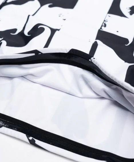 Scramble Hanzi Monochrome Rashguard - Negro/Blanco
