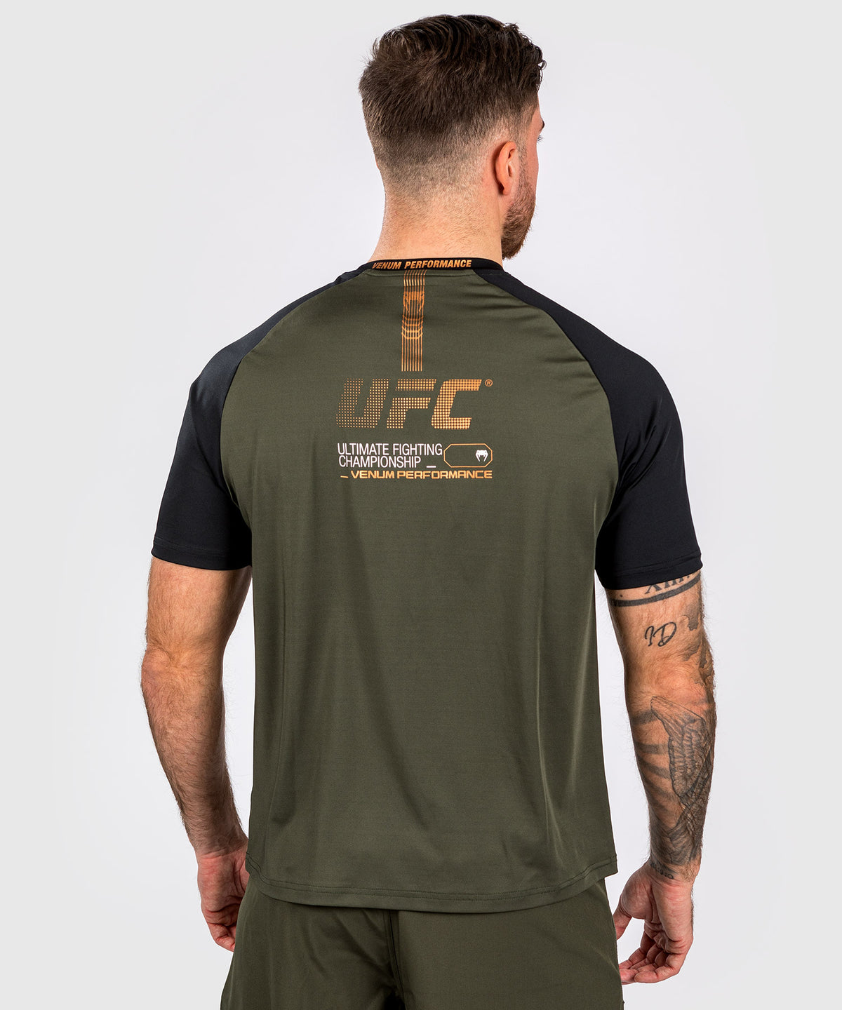UFC Adrenaline by Venum Fight Week Dry-tech-T-Shirt für Männer - Khaki/Bronze