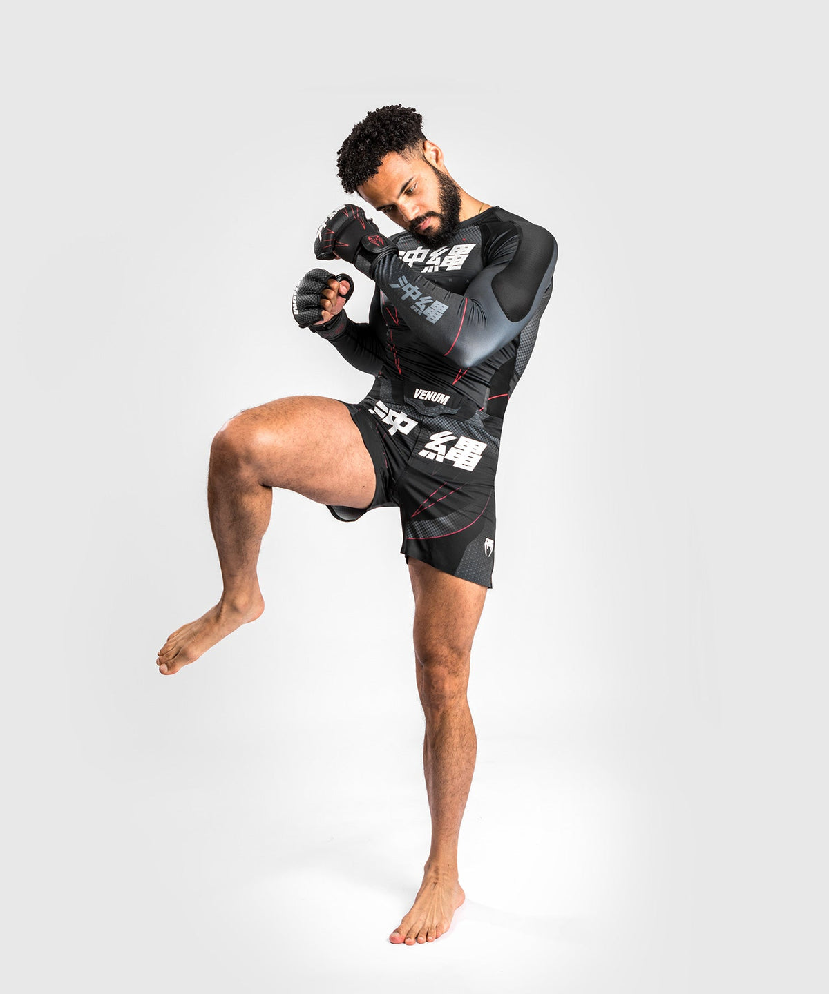 Rashguard Venum Okinawa 3.0- Manches longues - Noir/Rouge