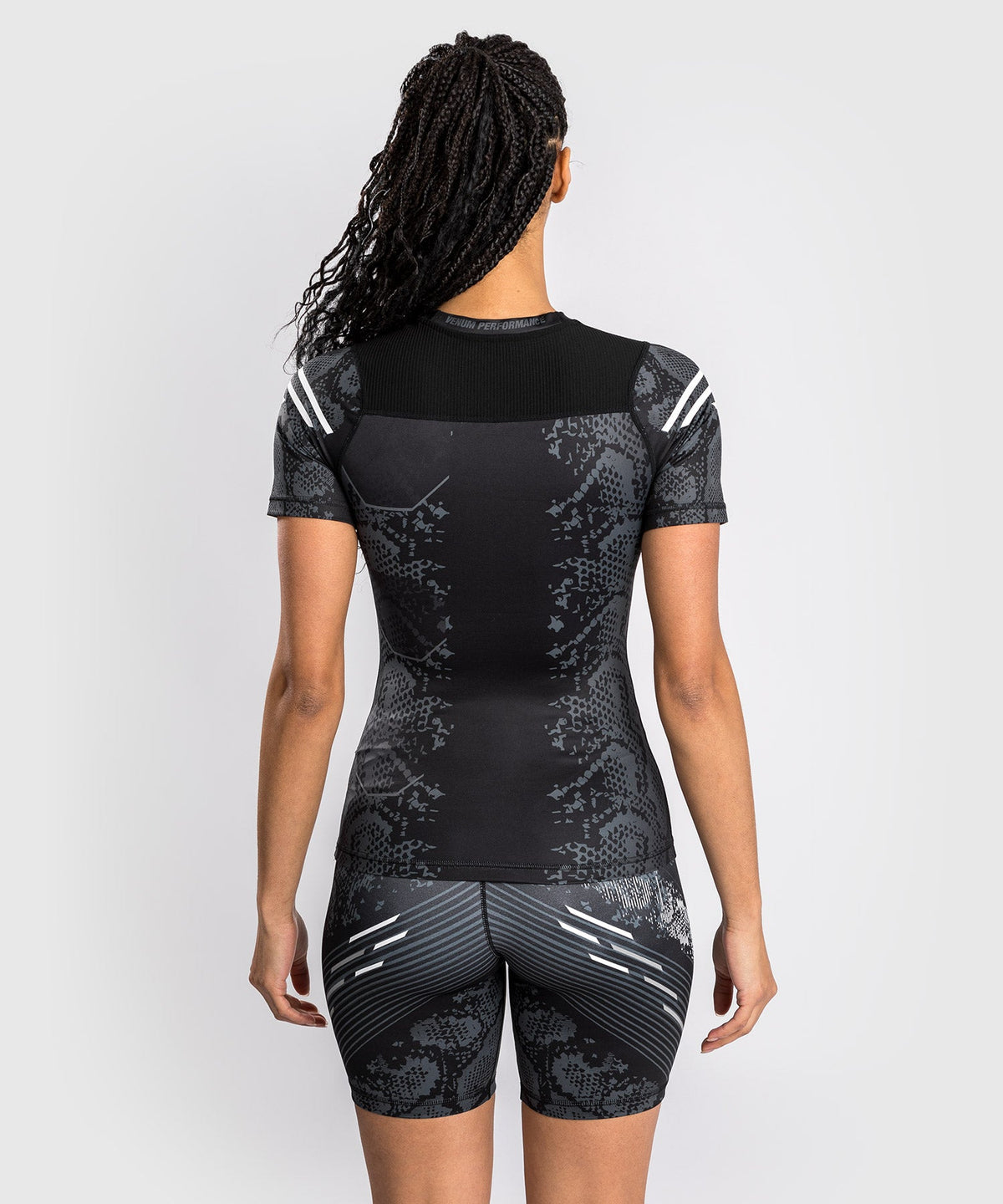 UFC Adrenaline by Venum Authentic Fight Night Kurzarm-Rashguard für Damen - Schwarz